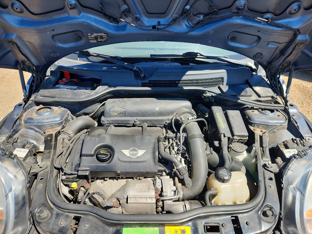 2011 Mini Cooper S Blue vin: WMWZP3C50BTX83055