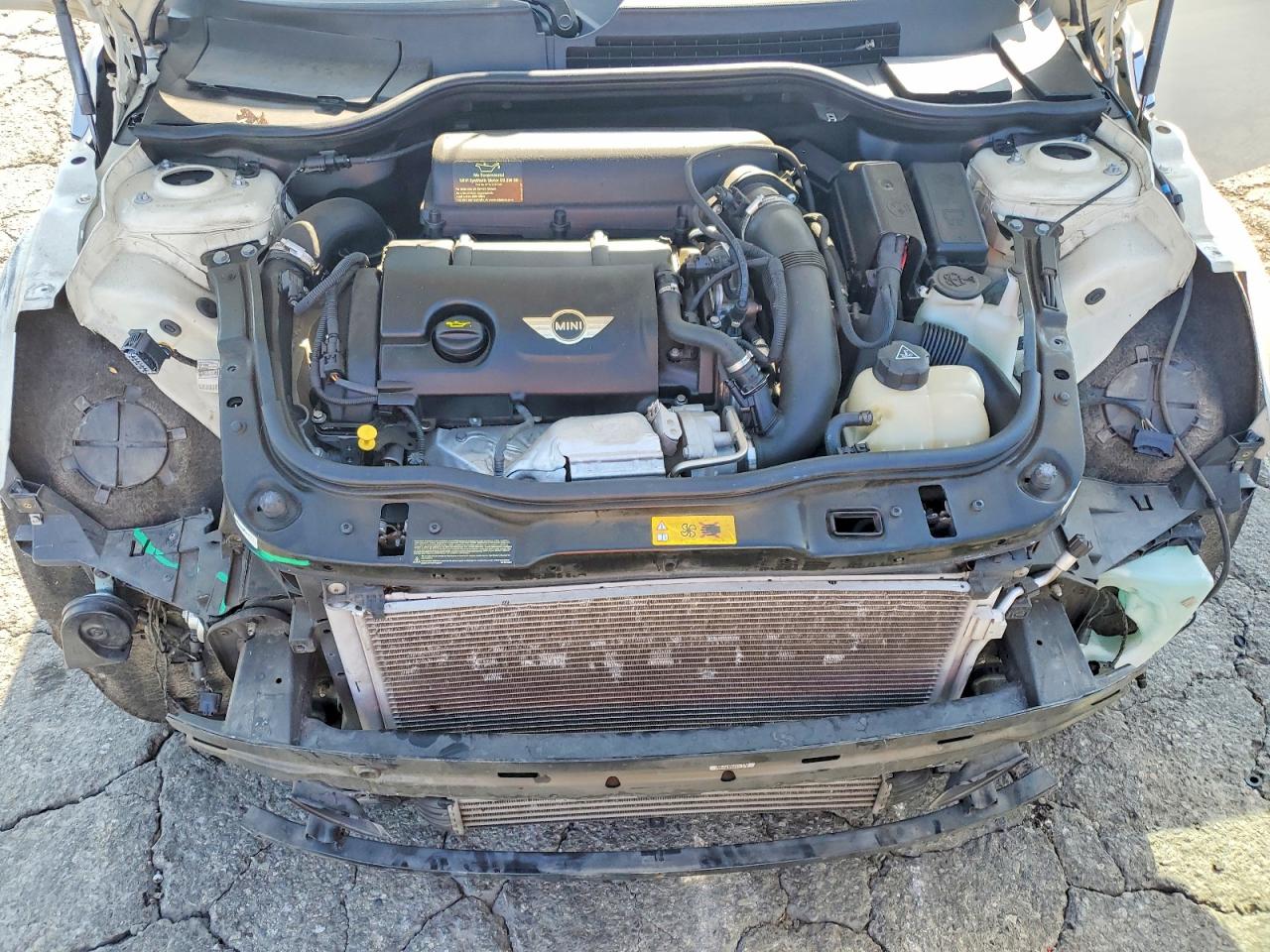 2013 Mini Cooper S Beige vin: WMWZP3C50DT705538