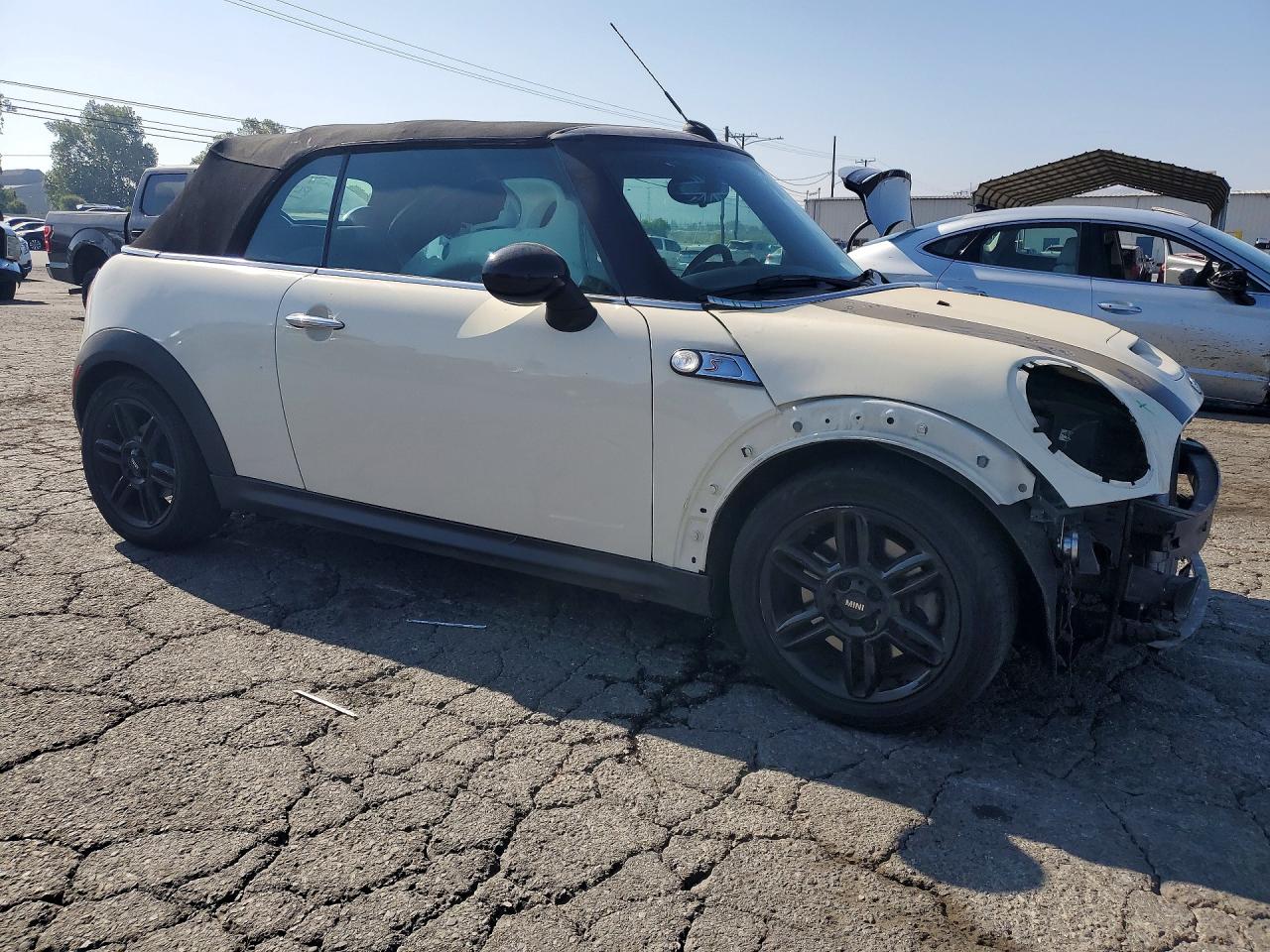 2013 Mini Cooper S Beige vin: WMWZP3C50DT705538