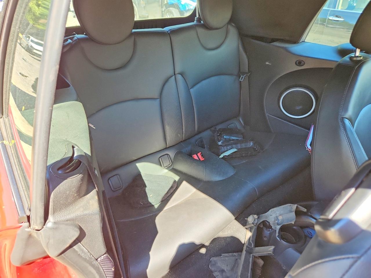 2014 Mini Cooper S Red vin: WMWZP3C50ET706335