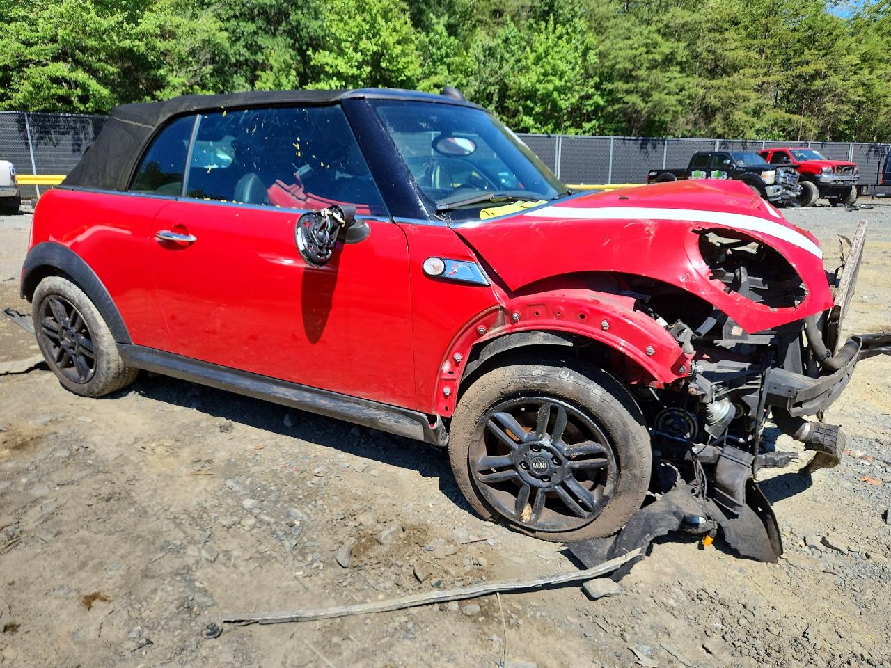 2014 Mini Cooper S Red vin: WMWZP3C50ET706335