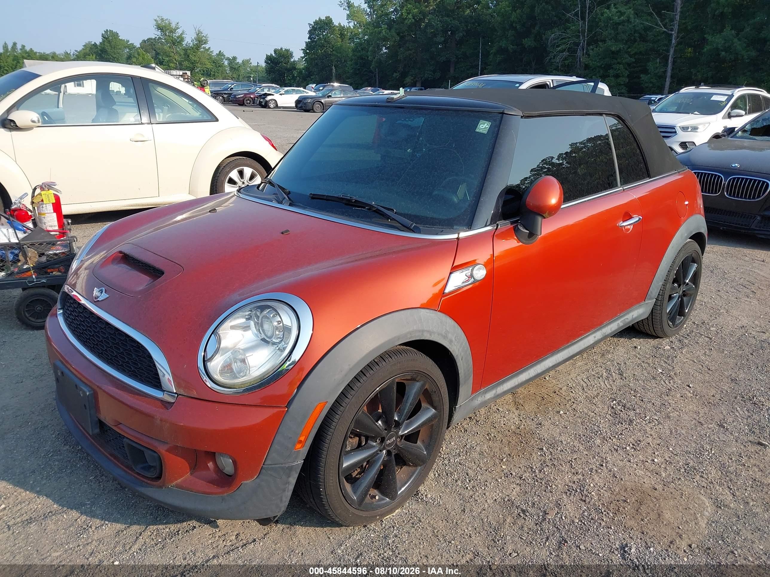 2014 Mini Convertible Cooper S Orange vin: WMWZP3C50ET707422