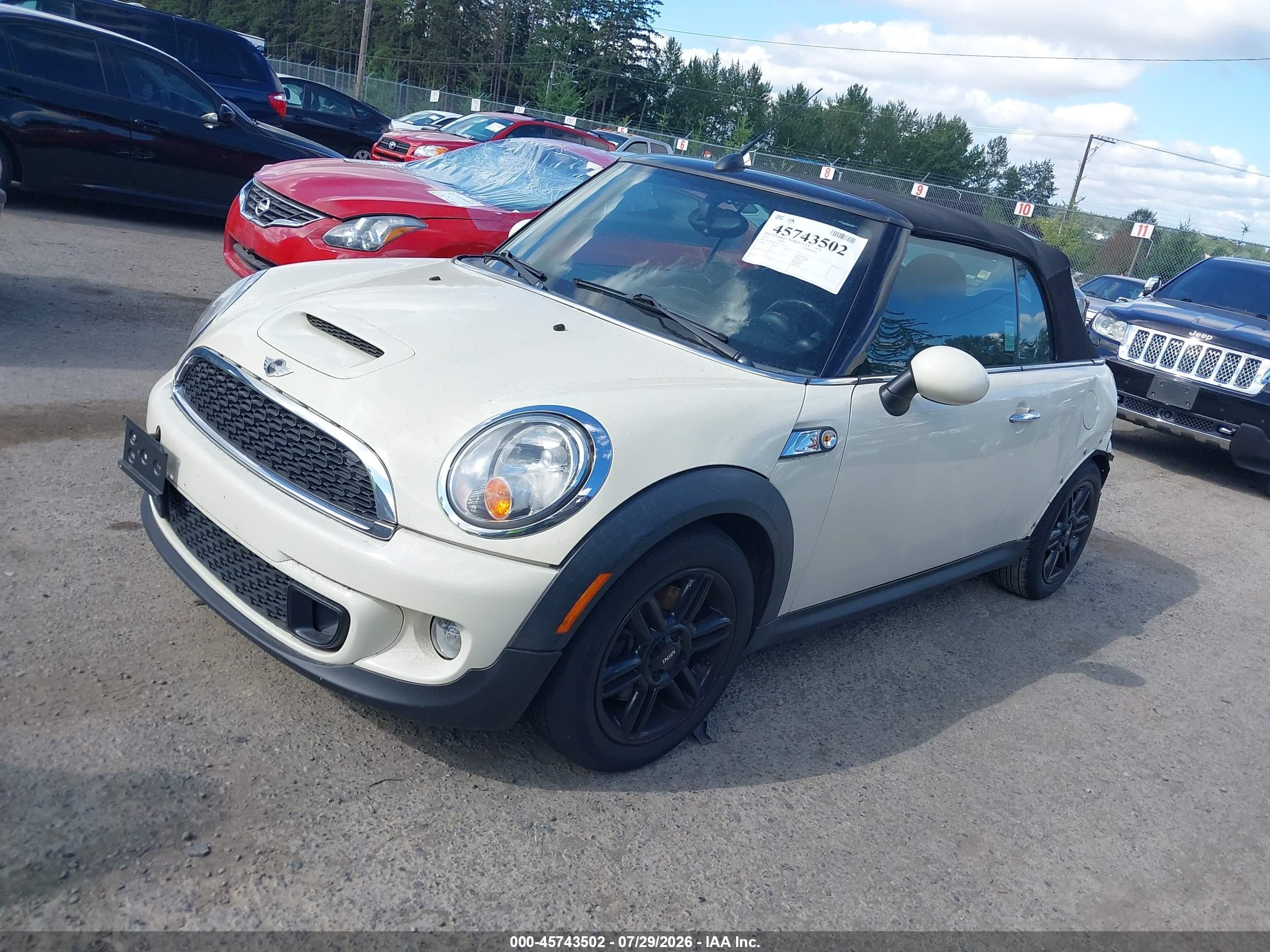 2012 Mini Cooper S   Белый vin: WMWZP3C51CT250357