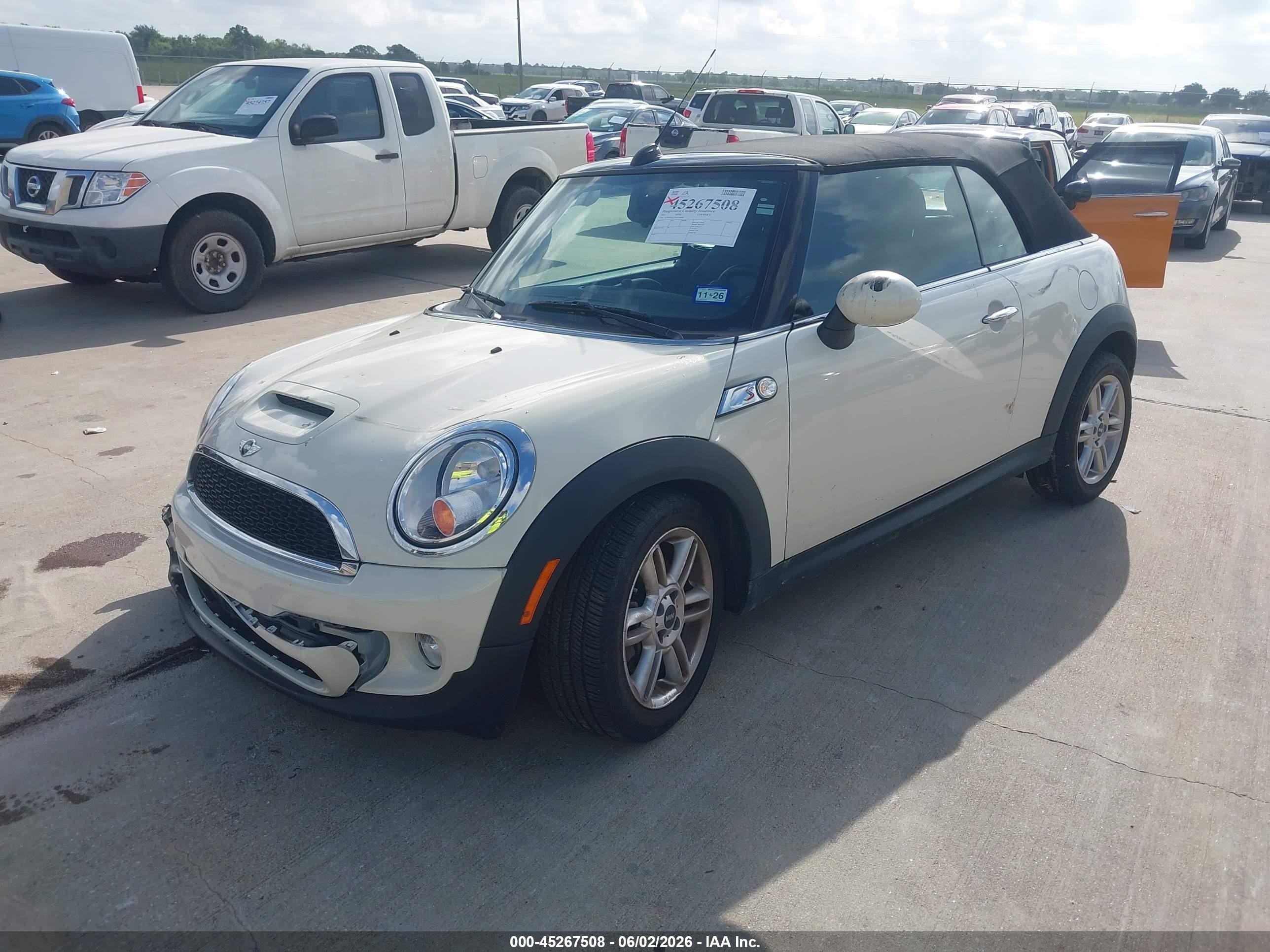 2011 Mini Cooper S   White vin: WMWZP3C52BT249085
