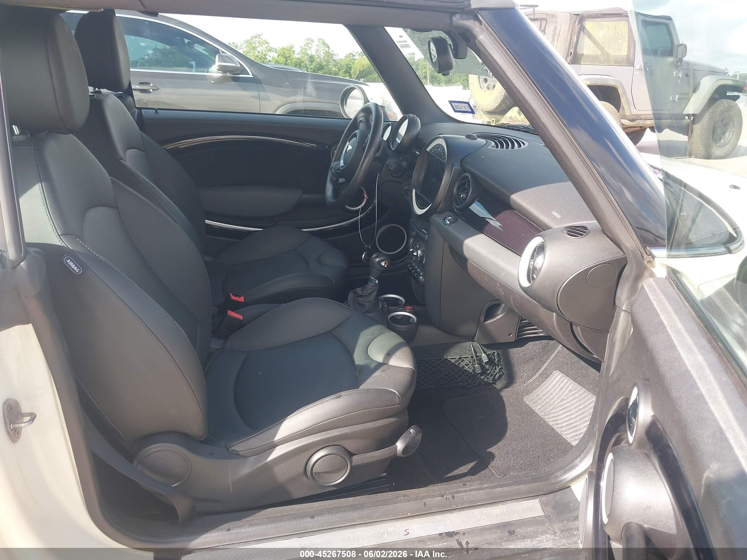2011 Mini Cooper S   White vin: WMWZP3C52BT249085