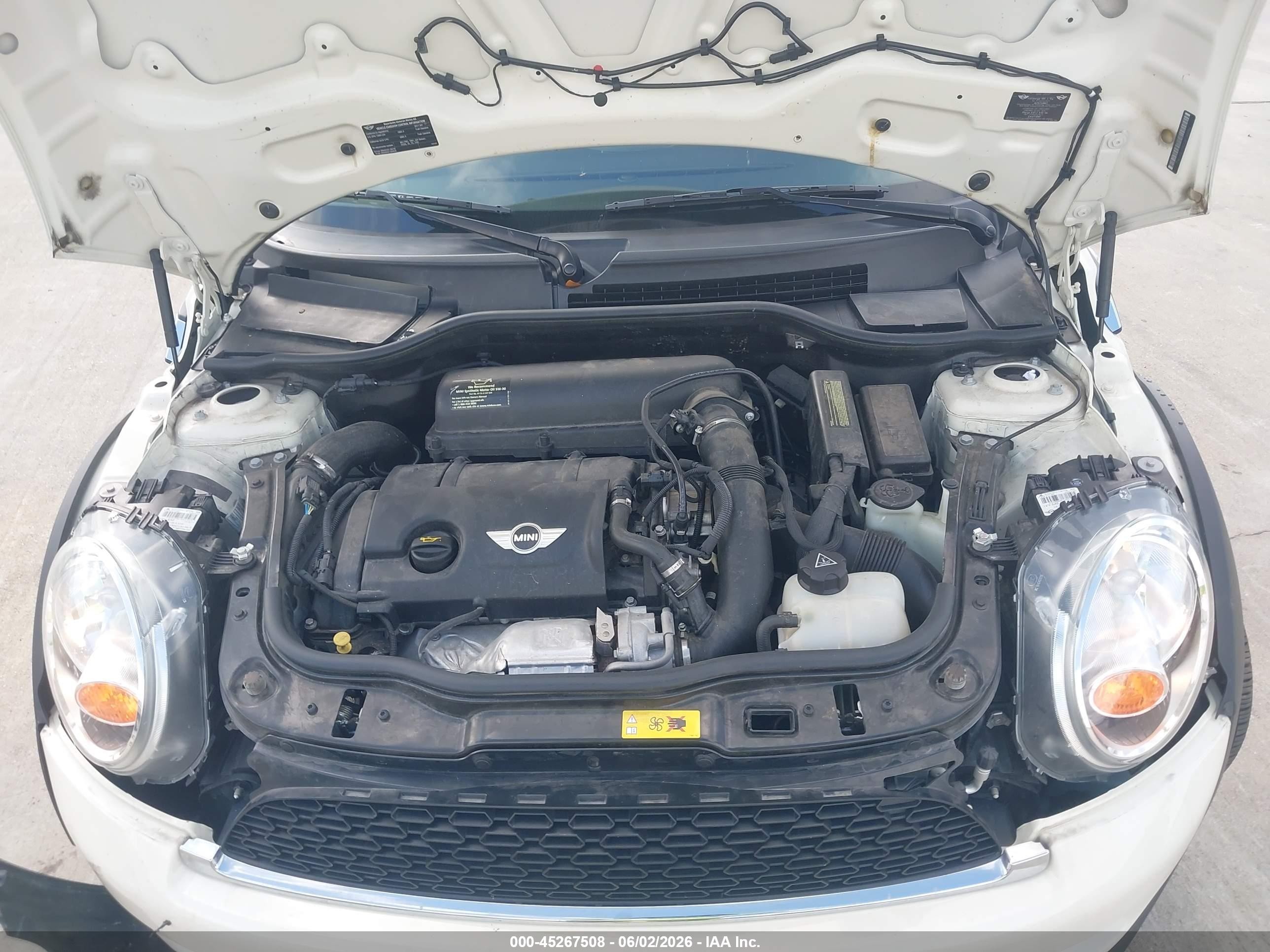 2011 Mini Cooper S   White vin: WMWZP3C52BT249085