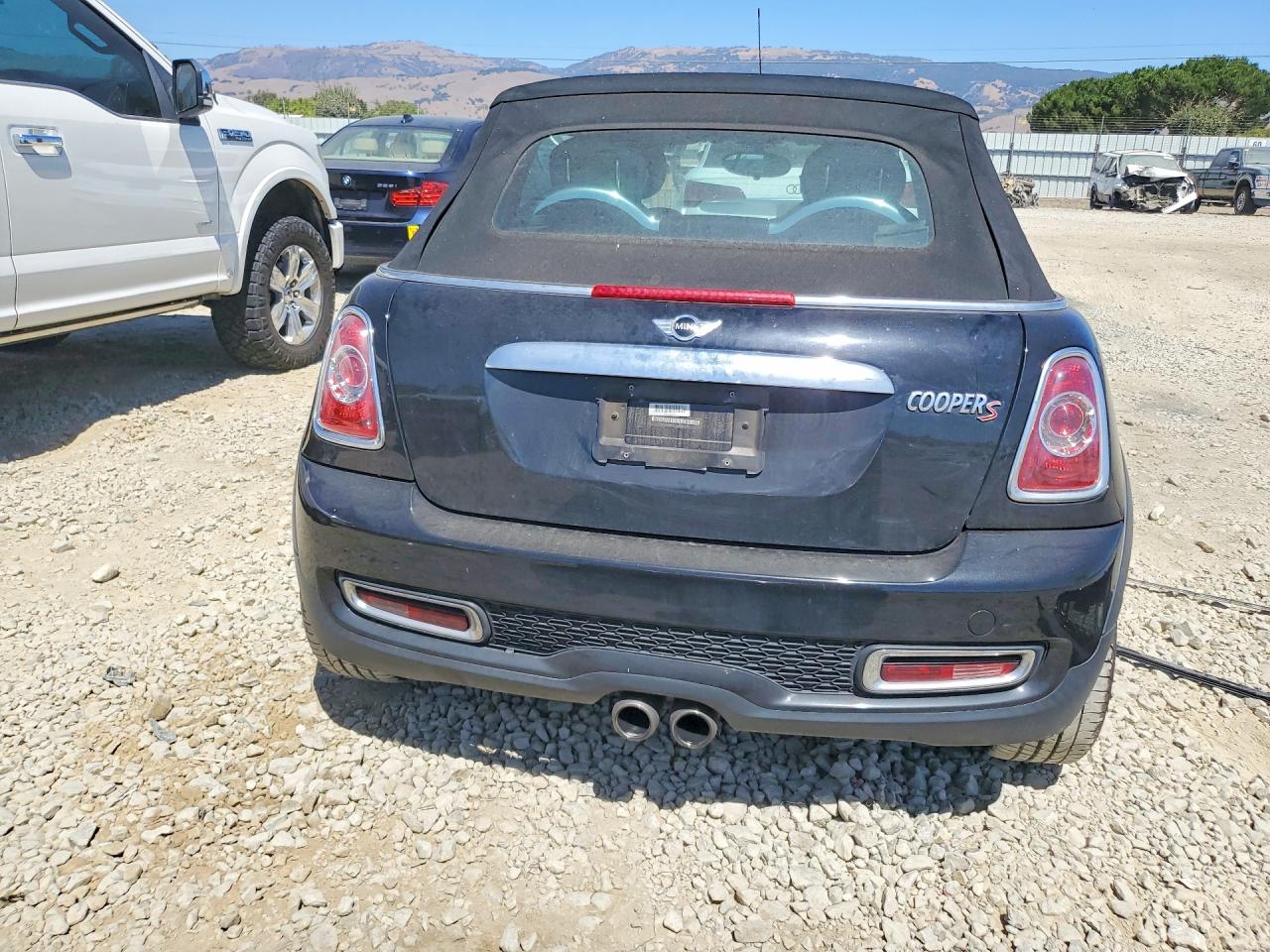 2011 Mini Cooper S Black vin: WMWZP3C52BTX83297