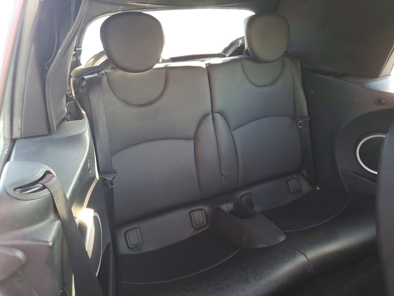 2014 Mini Cooper Con Black vin: WMWZP3C54ET298082