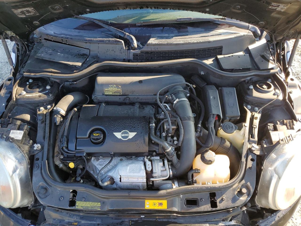 2014 Mini Cooper Con Black vin: WMWZP3C54ET298082