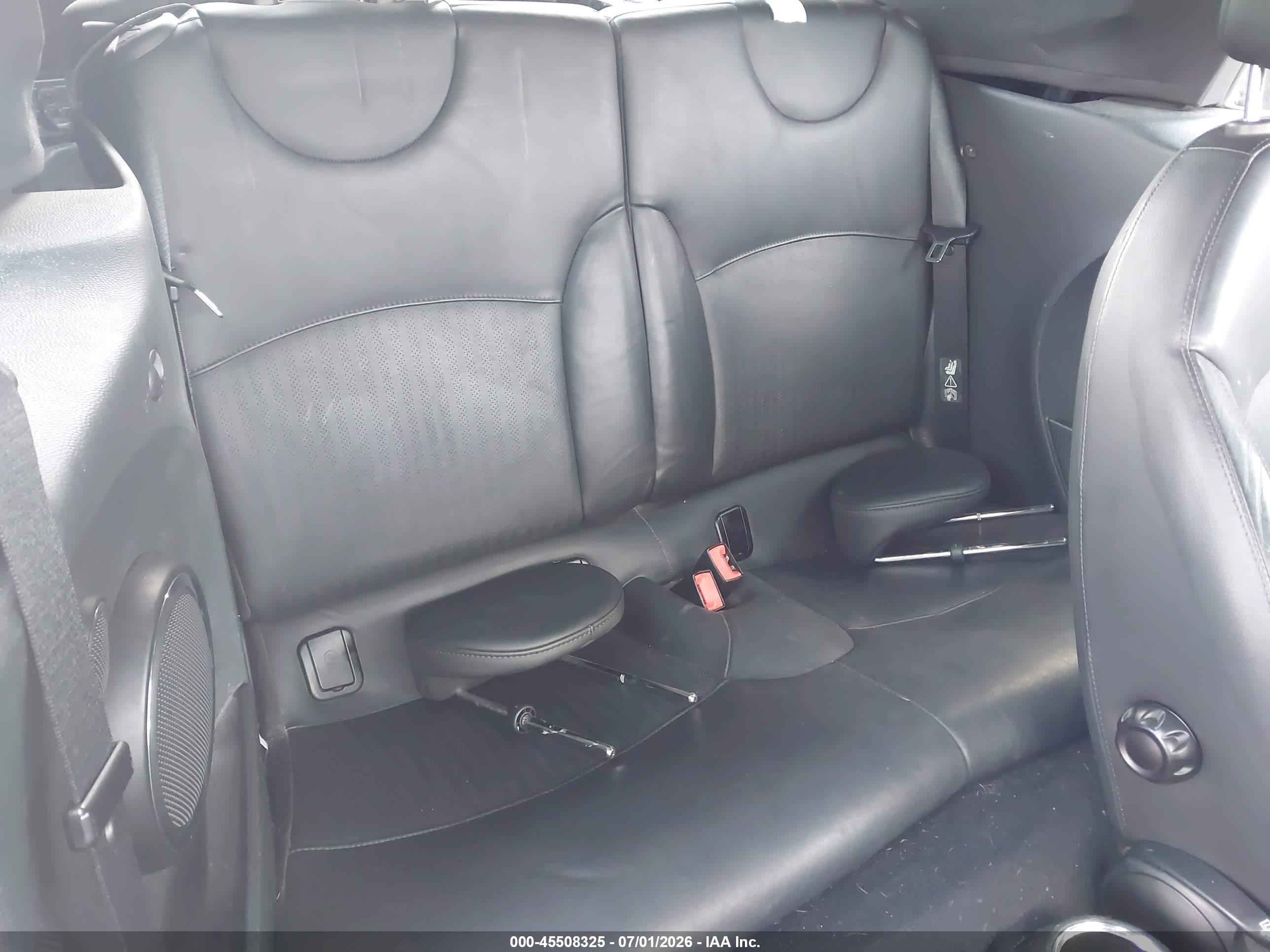 2011 Mini Cooper S   Cream vin: WMWZP3C55BT249033