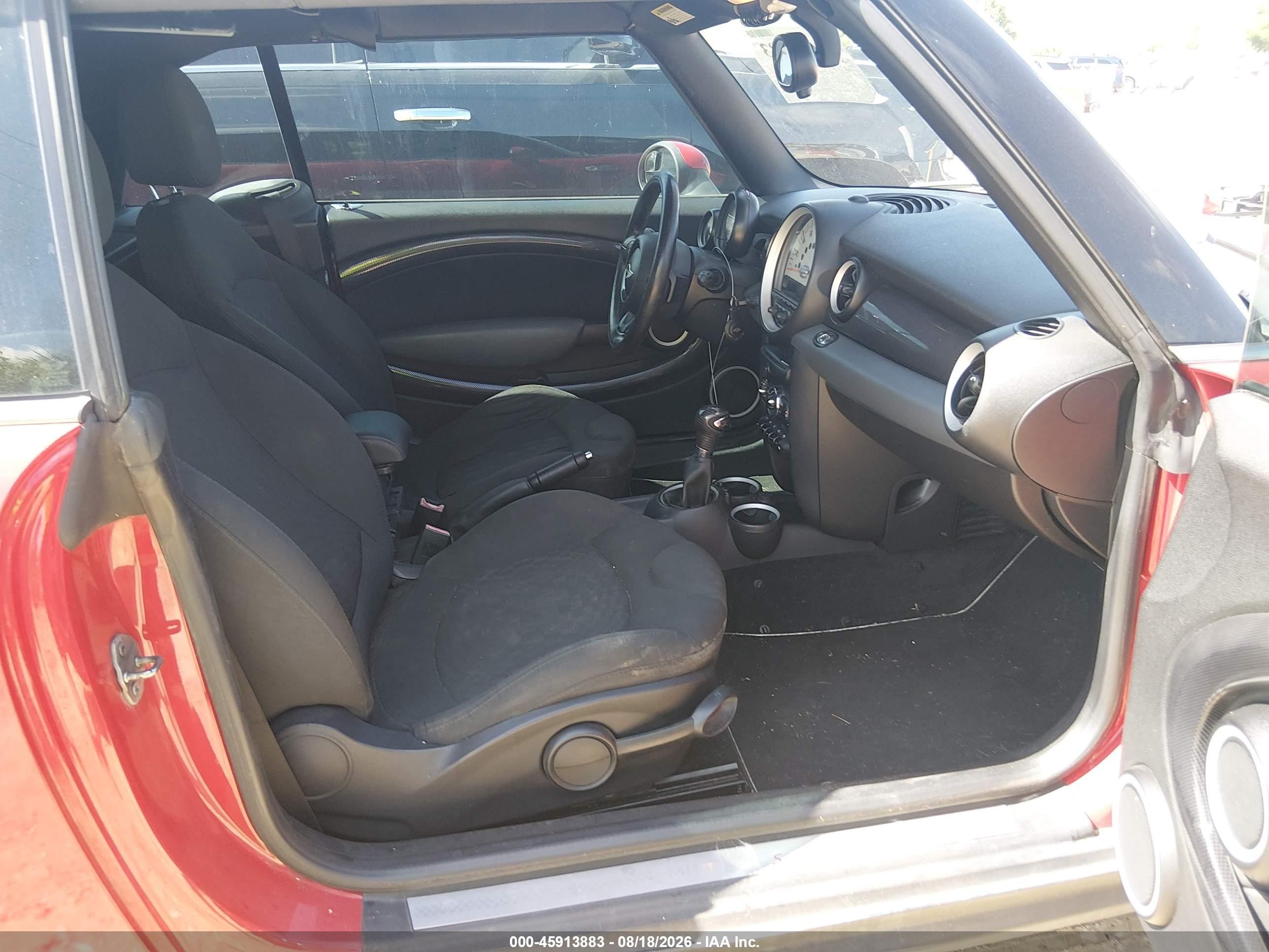 2012 Mini Cooper S   Red vin: WMWZP3C55CT250250