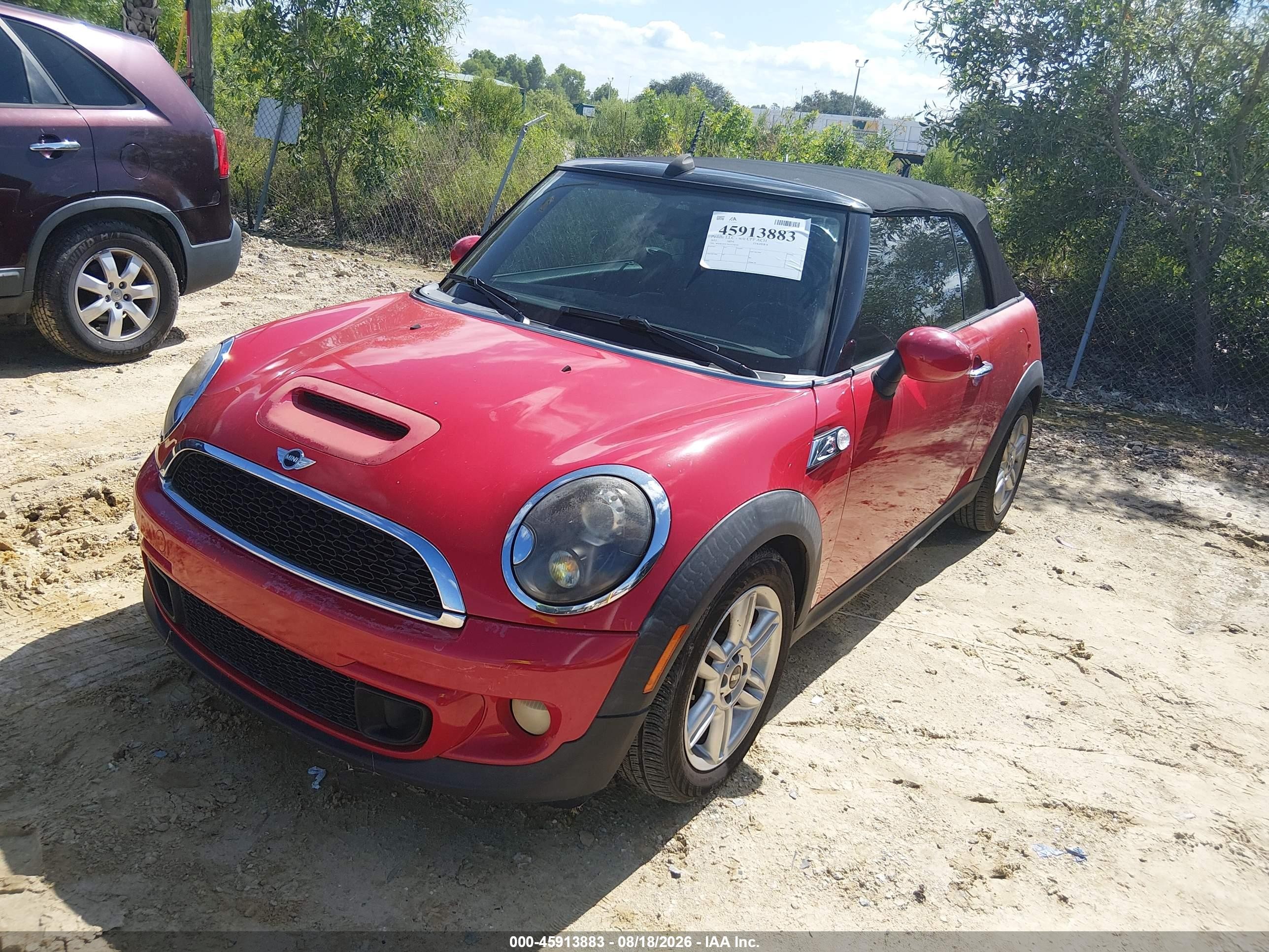 2012 Mini Cooper S   Red vin: WMWZP3C55CT250250
