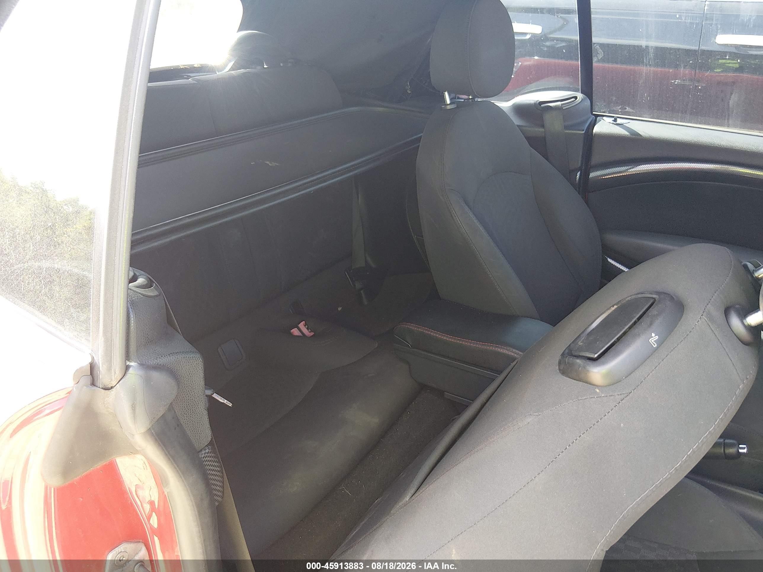 2012 Mini Cooper S   Red vin: WMWZP3C55CT250250