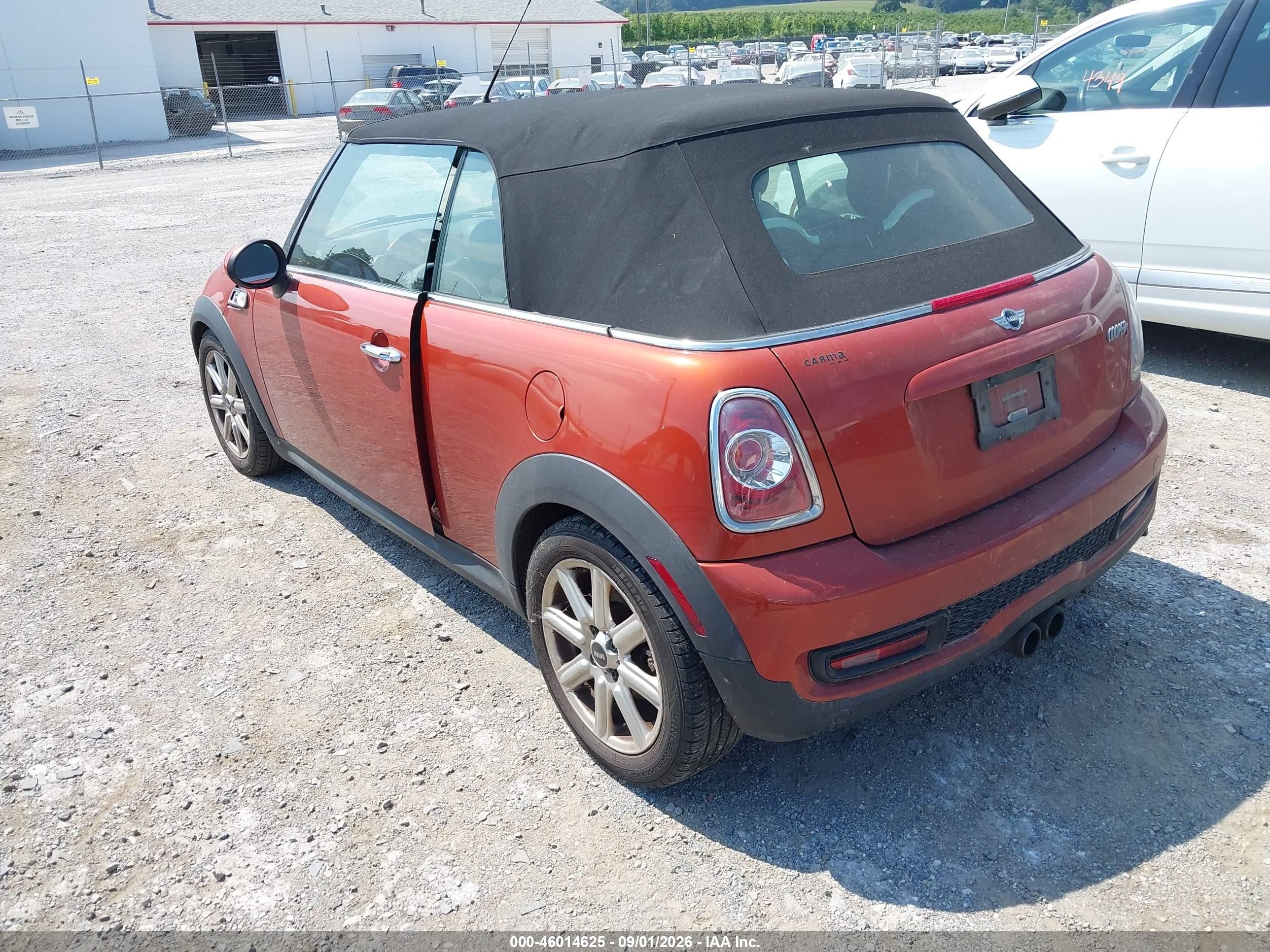 2013 Mini Convertible Cooper S Orange vin: WMWZP3C55DT297828