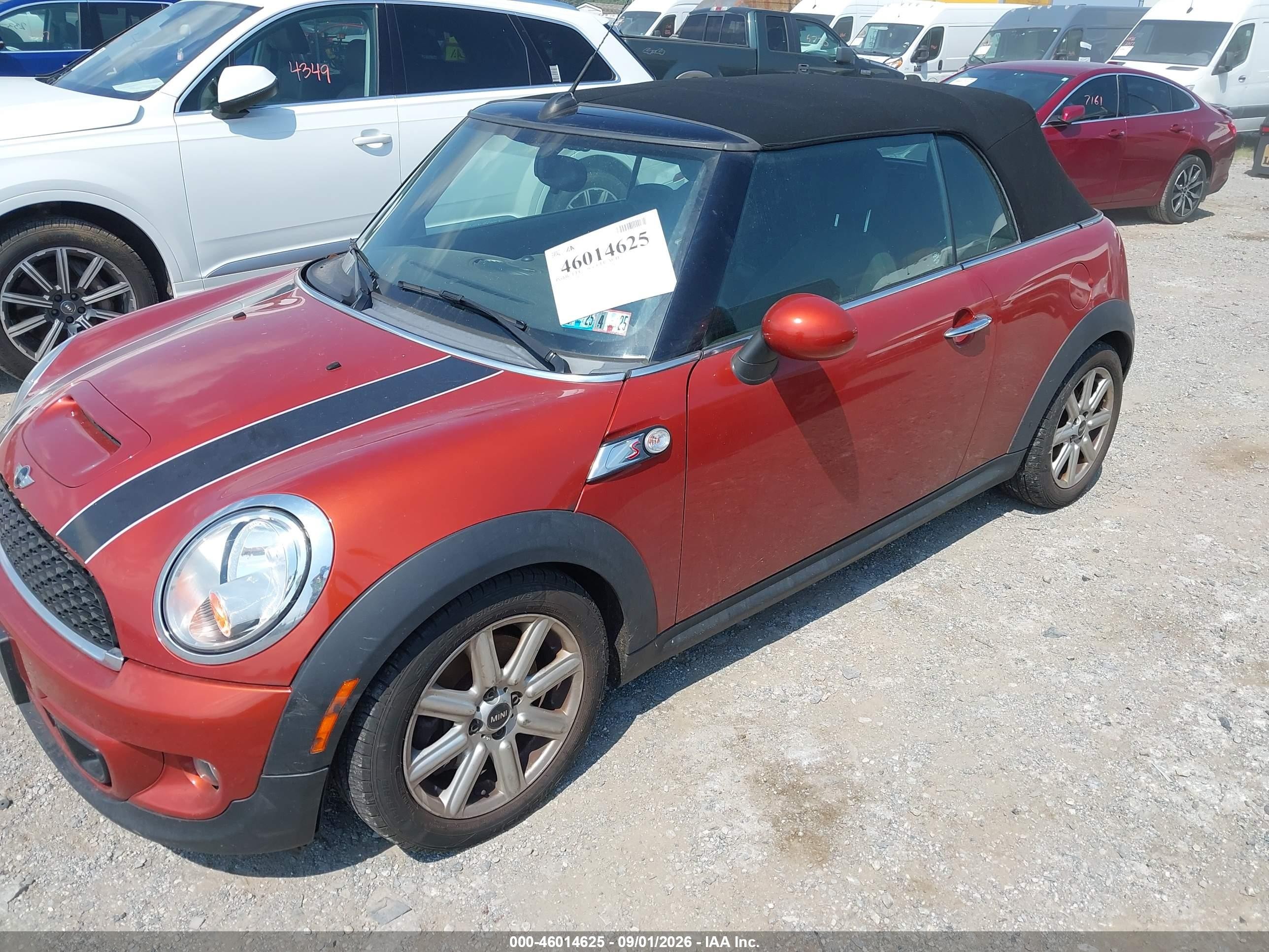 2013 Mini Convertible Cooper S Orange vin: WMWZP3C55DT297828