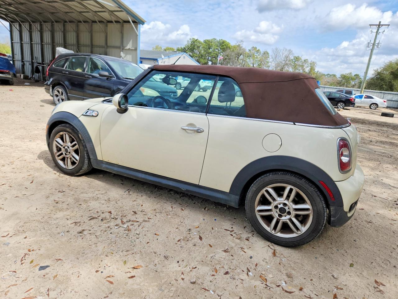 2012 Mini Cooper S Cream vin: WMWZP3C56CT296606