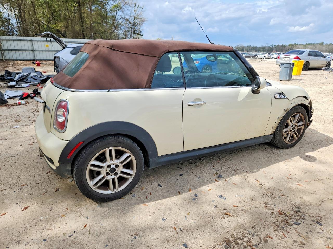 2012 Mini Cooper S Cream vin: WMWZP3C56CT296606
