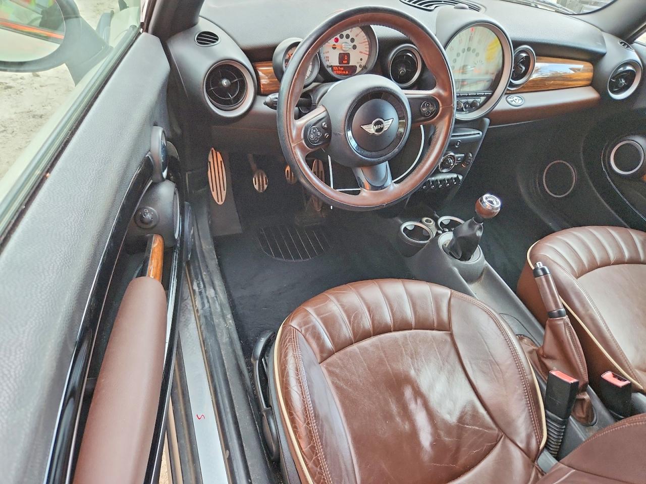 2012 Mini Cooper S Cream vin: WMWZP3C56CT296606