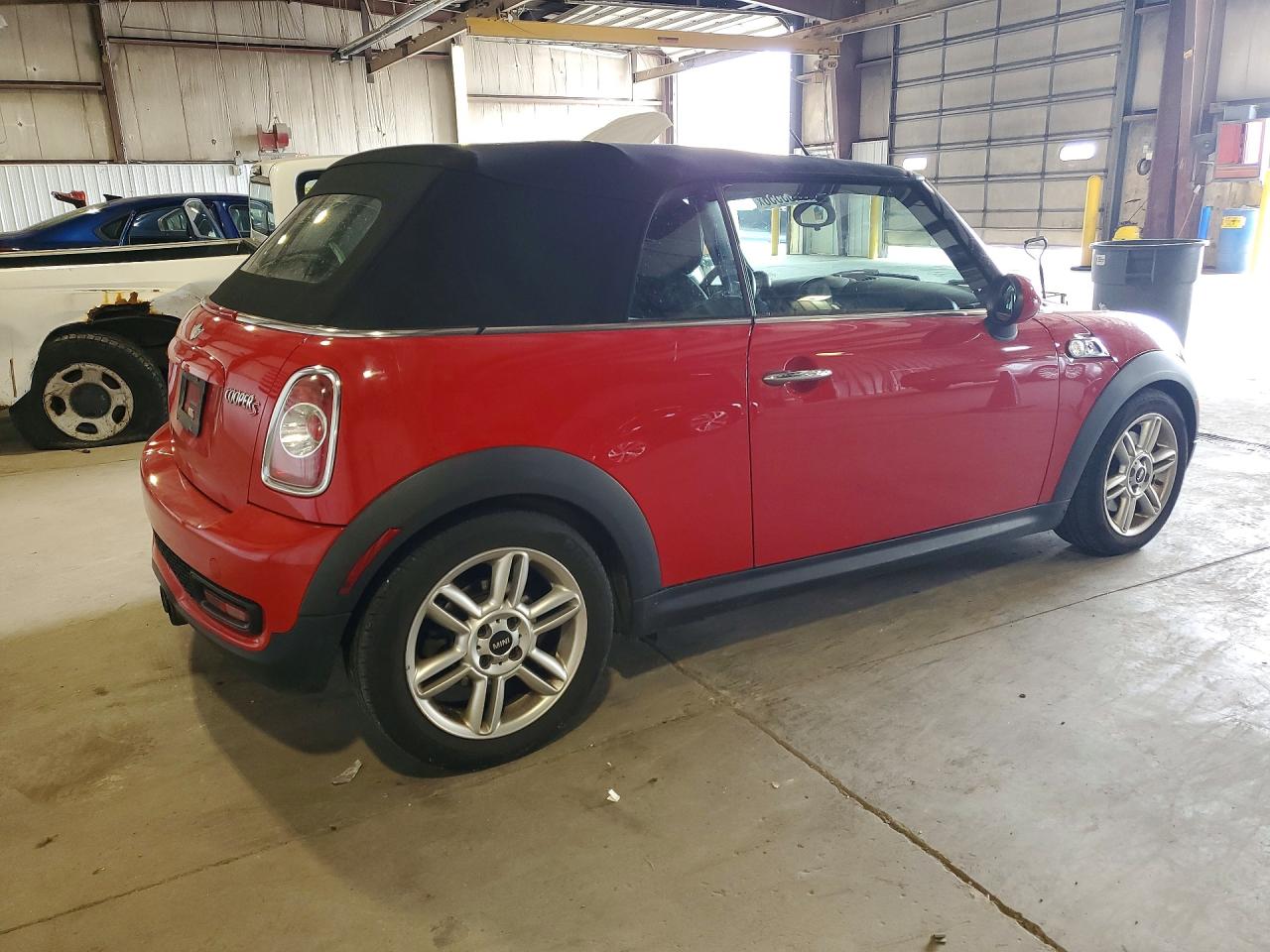 2014 Mini Cooper S Red vin: WMWZP3C57ET298190