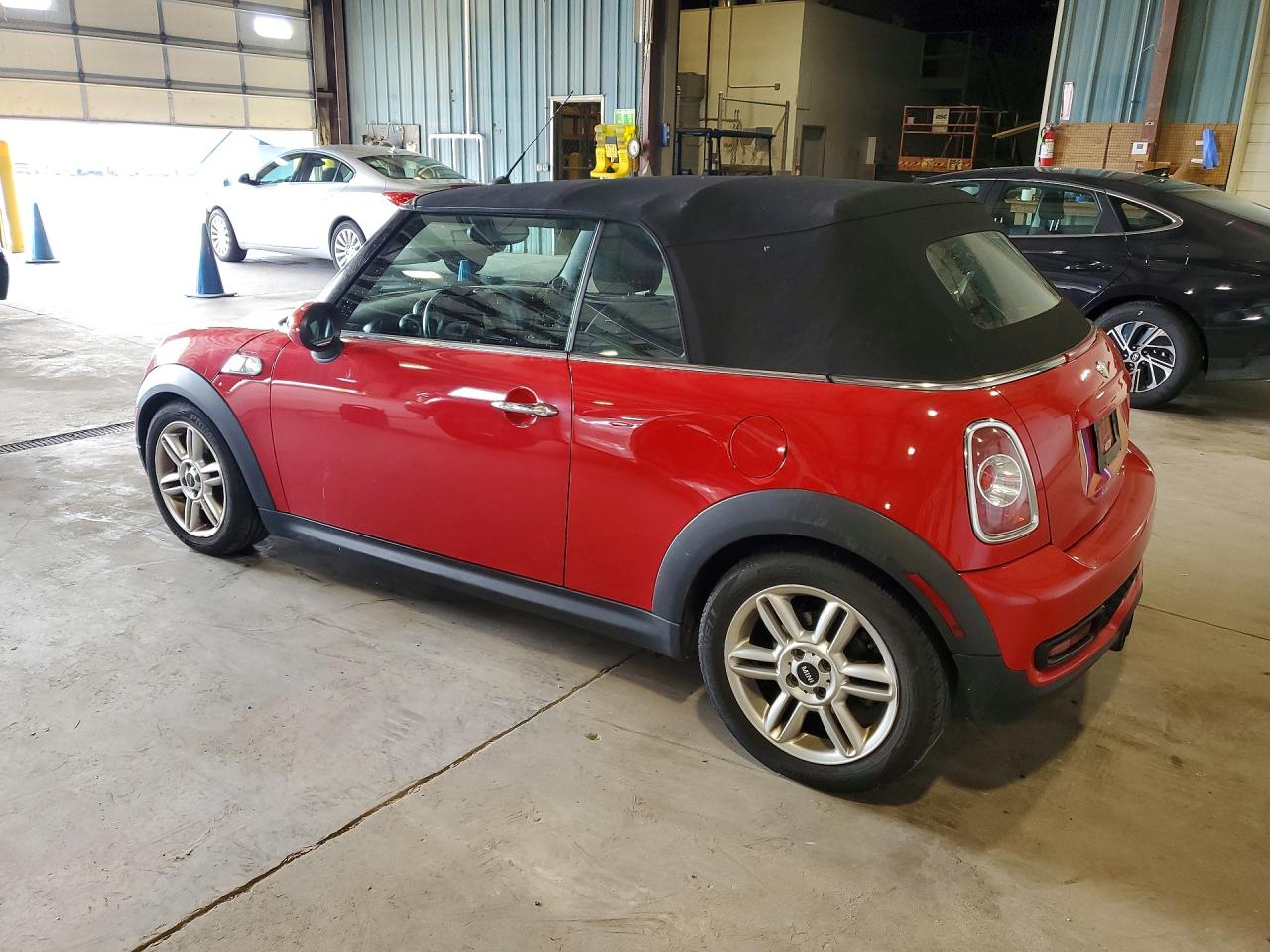 2014 Mini Cooper S Red vin: WMWZP3C57ET298190