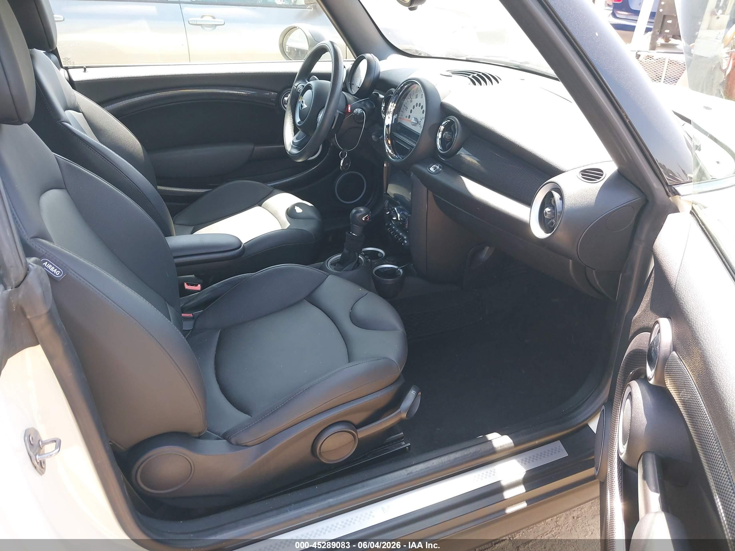 2014 Mini Convertible Cooper S Cream vin: WMWZP3C57ET707157
