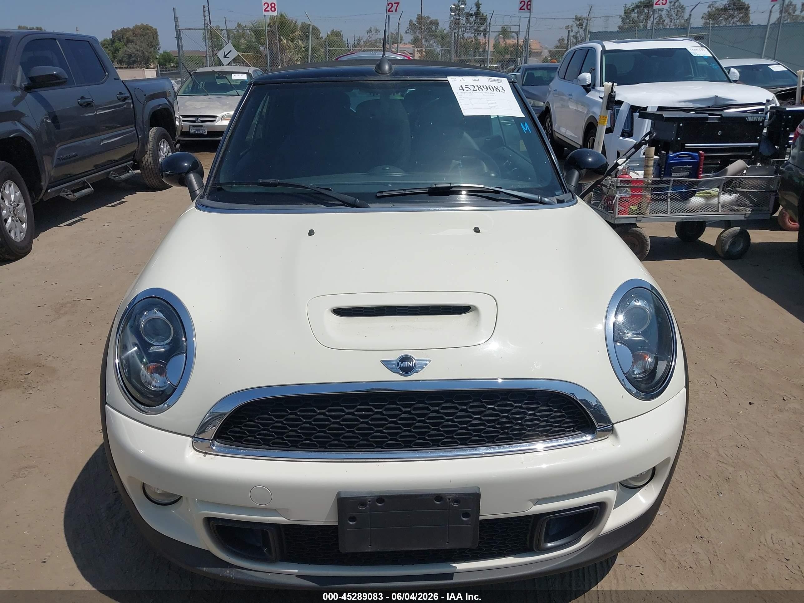 2014 Mini Convertible Cooper S Cream vin: WMWZP3C57ET707157