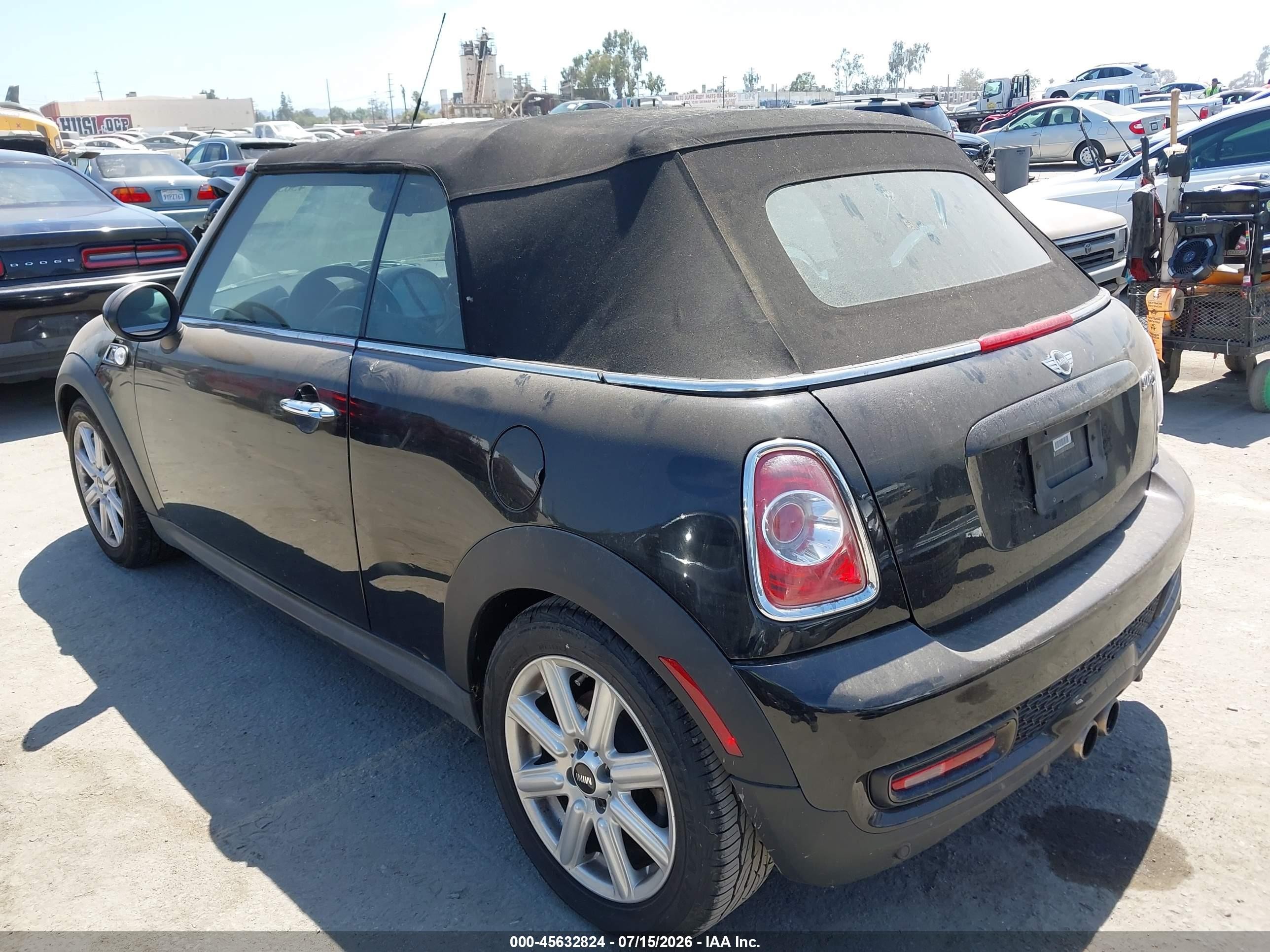 2015 Mini Convertible Cooper S Black vin: WMWZP3C57F2A91602