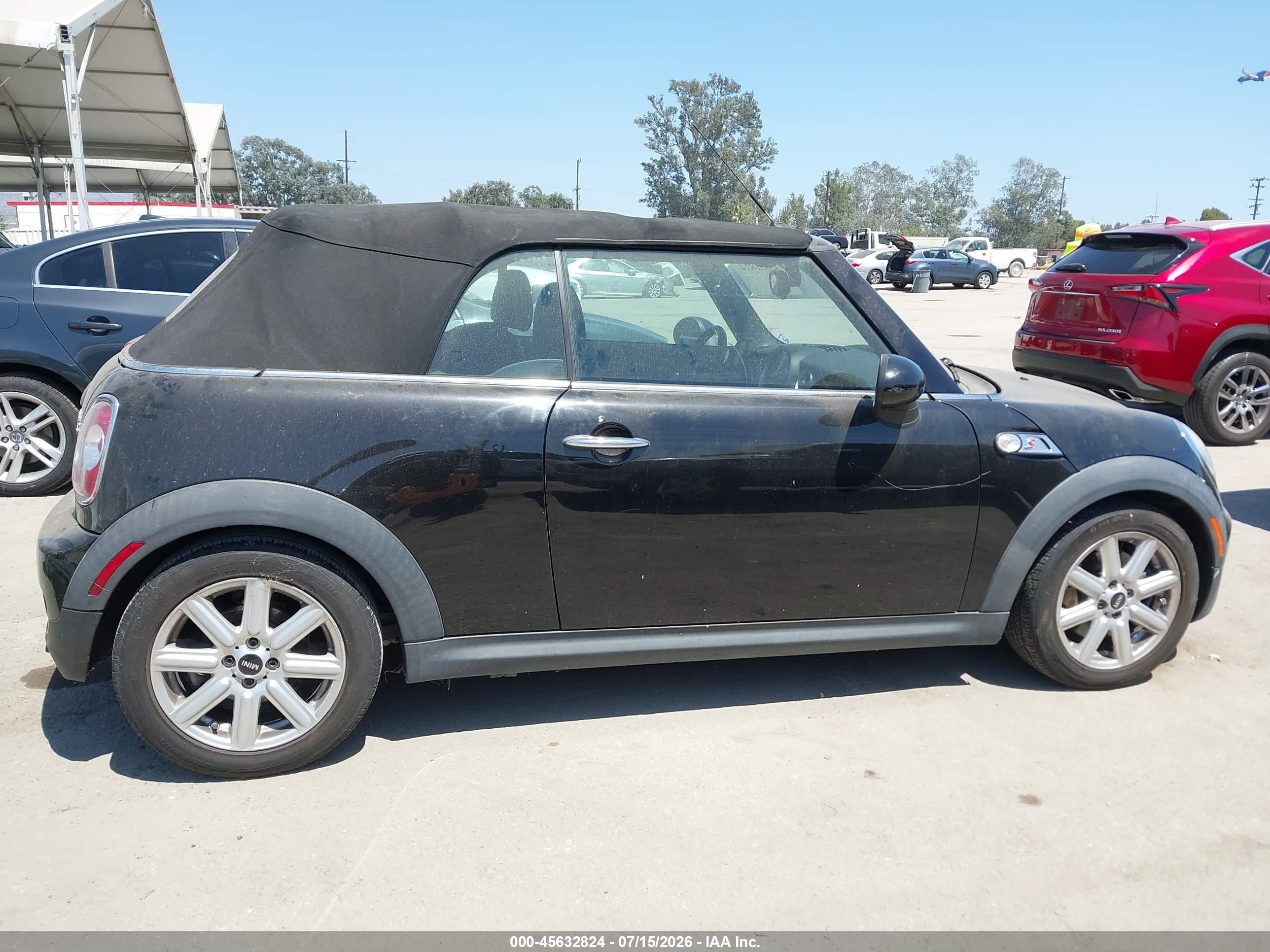 2015 Mini Convertible Cooper S Black vin: WMWZP3C57F2A91602