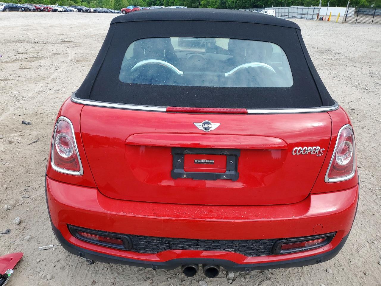 2013 Mini Cooper S Red vin: WMWZP3C58DT550513