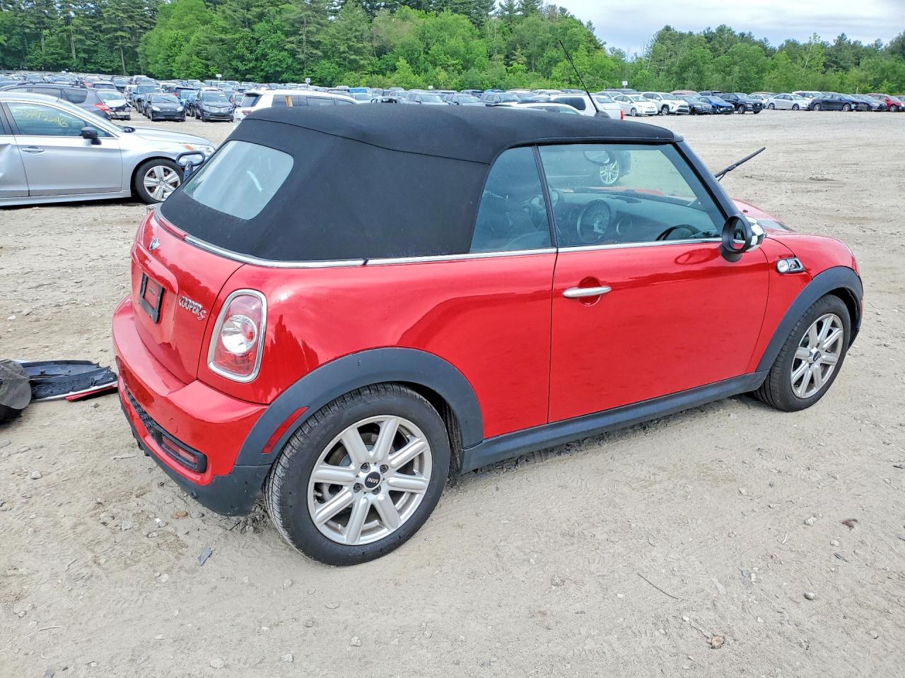 2013 Mini Cooper S Red vin: WMWZP3C58DT550513