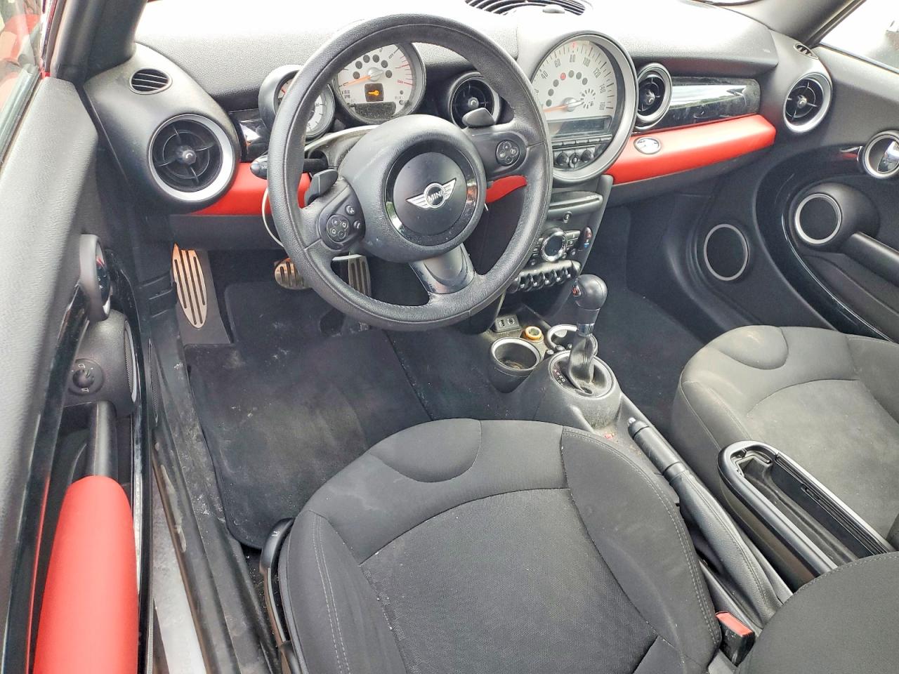 2013 Mini Cooper S Red vin: WMWZP3C58DT550513