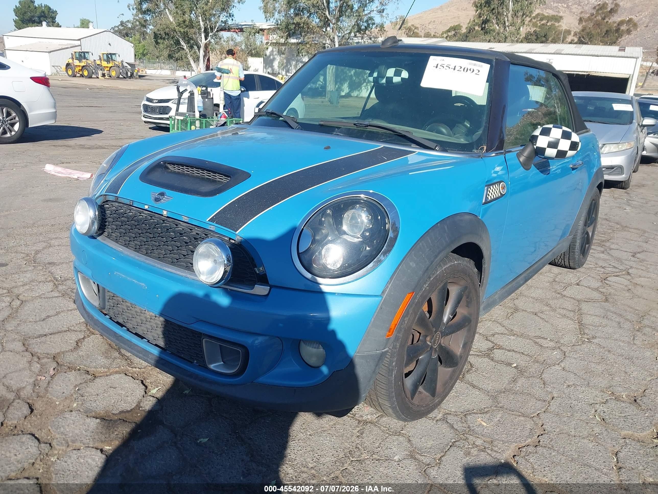 2014 Mini Convertible Cooper S Blue vin: WMWZP3C58ET298327