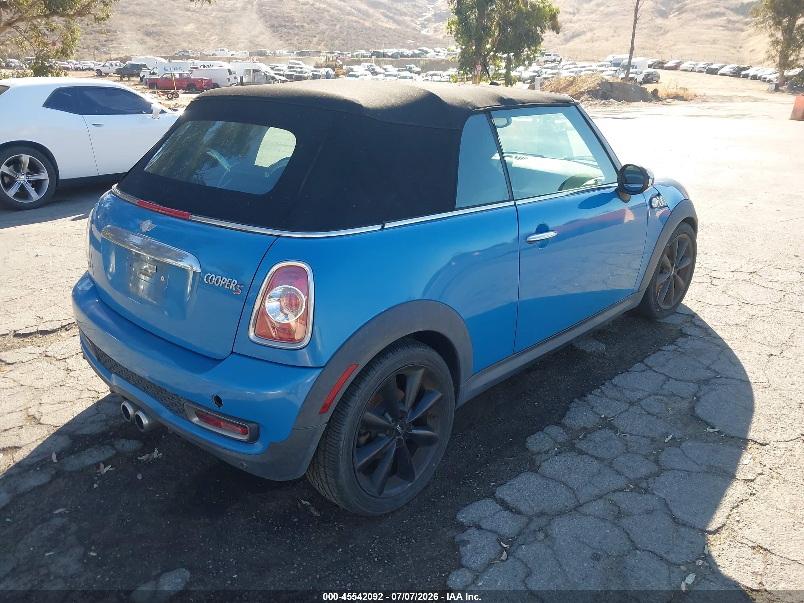 2014 Mini Convertible Cooper S Blue vin: WMWZP3C58ET298327