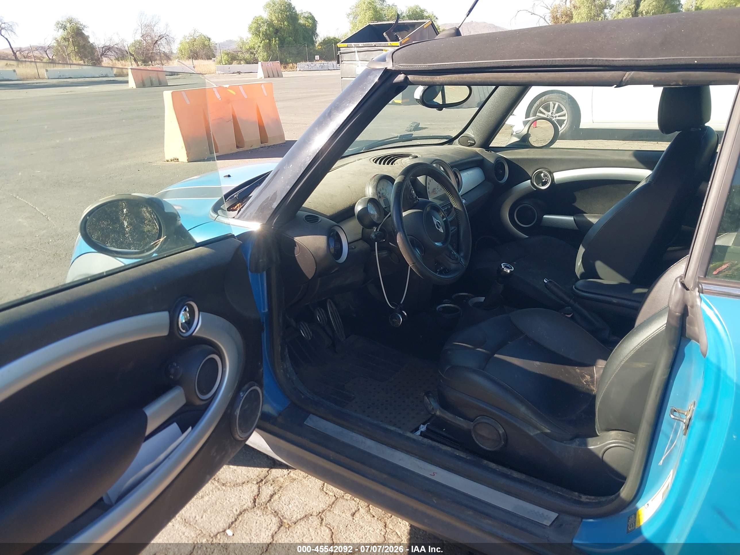 2014 Mini Convertible Cooper S Blue vin: WMWZP3C58ET298327