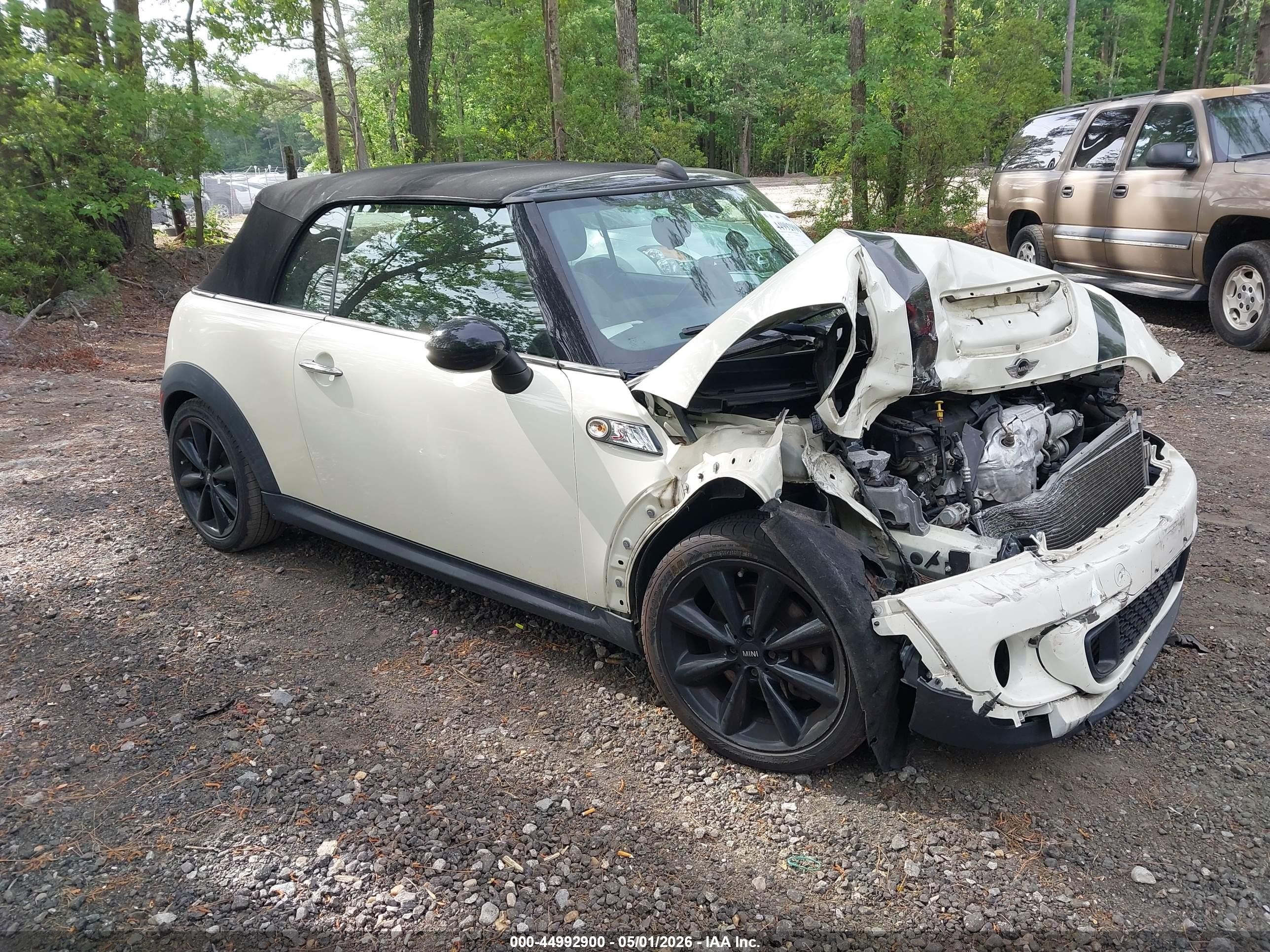 2015 Mini Convertible Cooper S White vin: WMWZP3C58FT707993