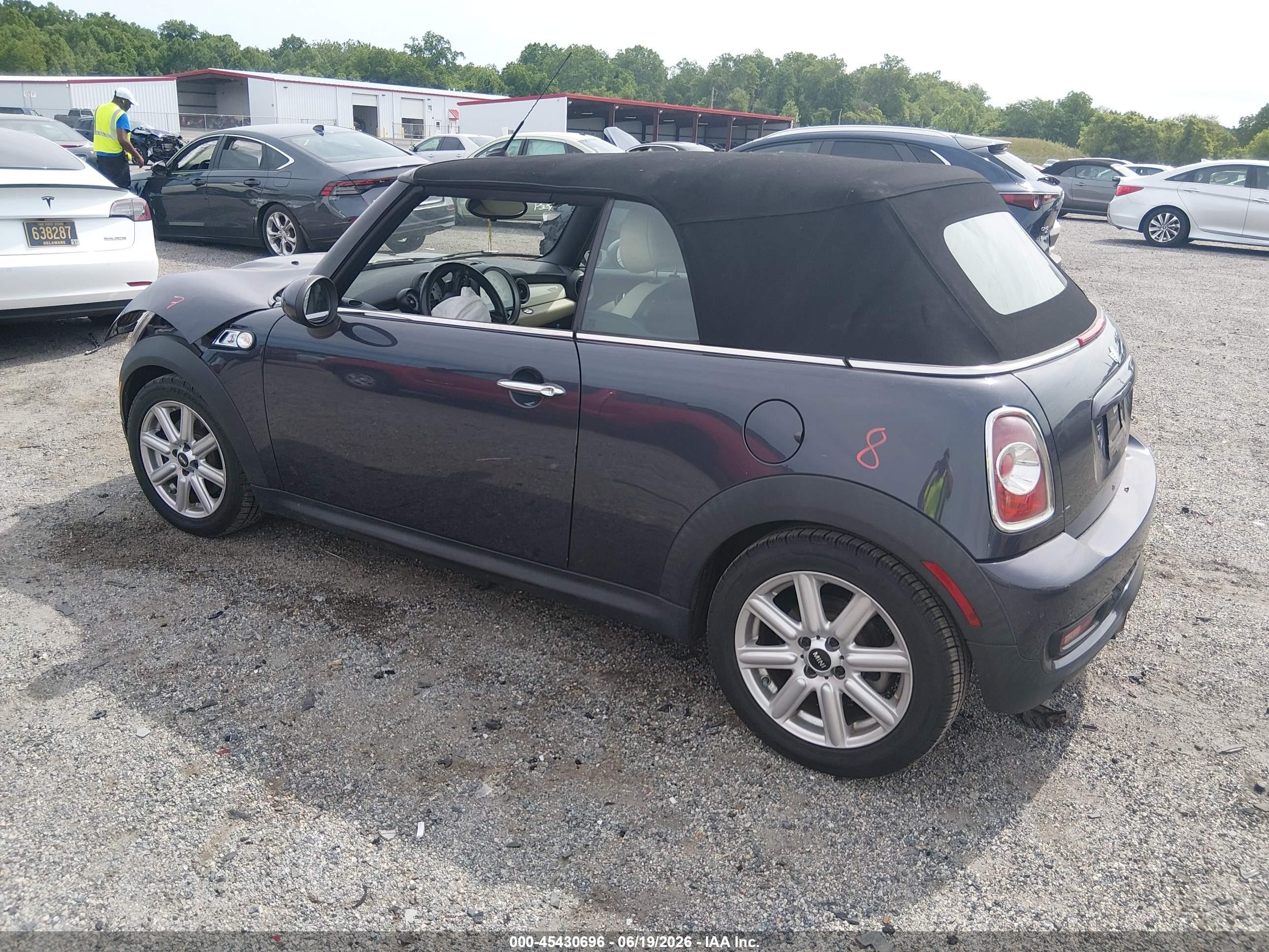 2013 Mini Convertible Cooper S Серый vin: WMWZP3C59DT551329