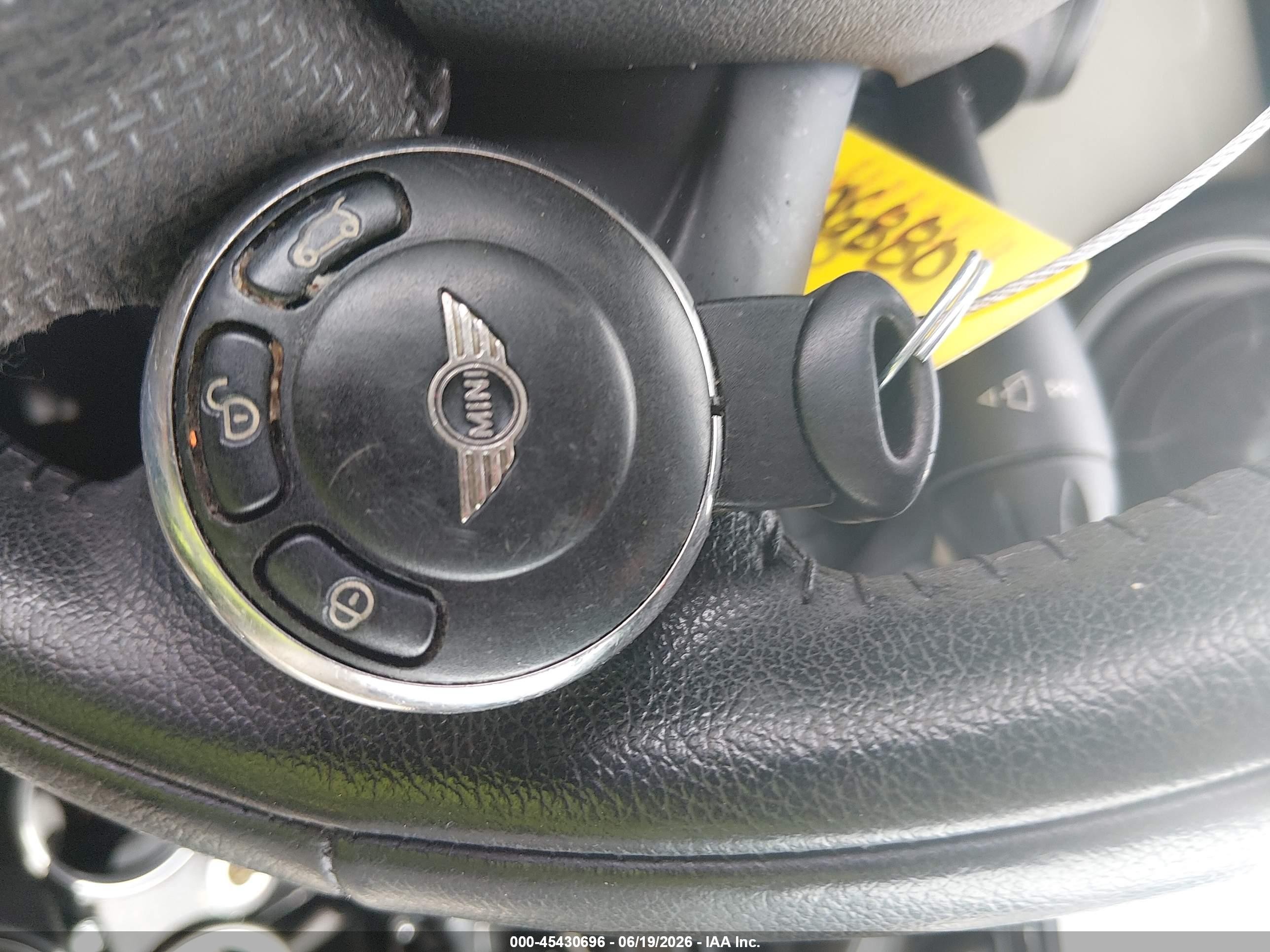 2013 Mini Convertible Cooper S Серый vin: WMWZP3C59DT551329