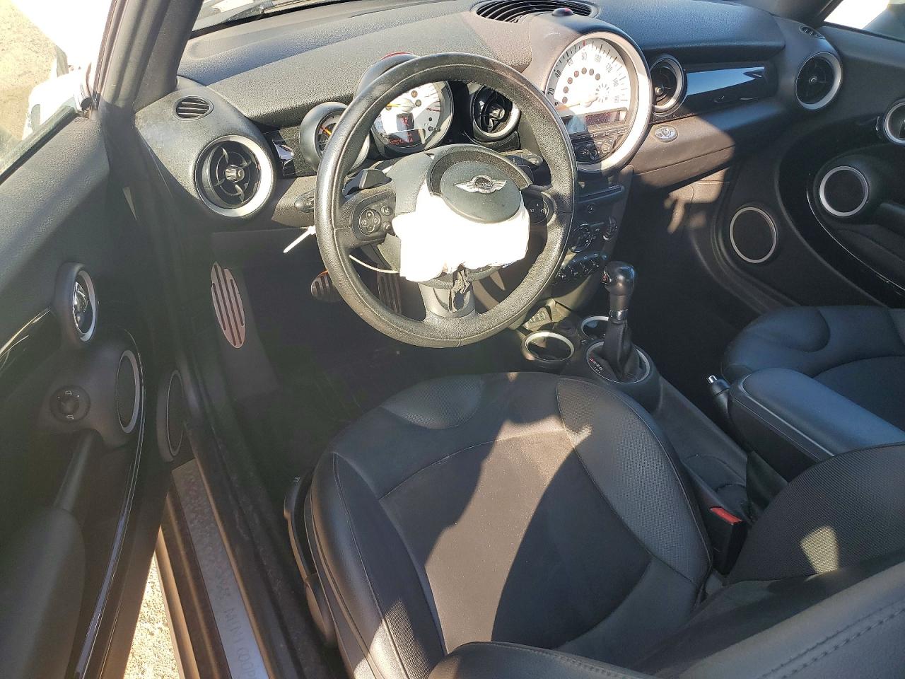 2014 Mini Cooper S White vin: WMWZP3C59ET707290