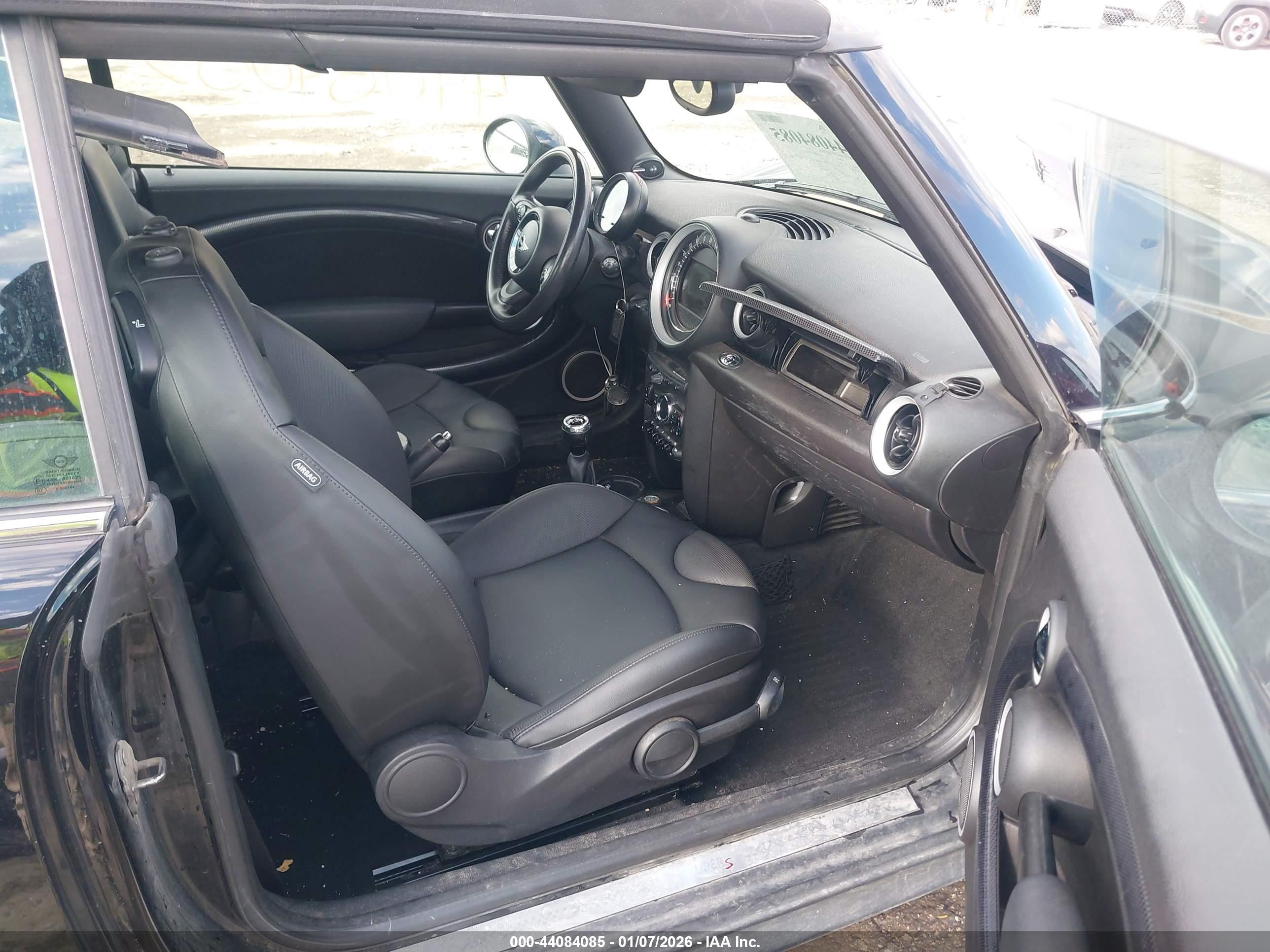 2015 Mini Convertible Cooper S Черный vin: WMWZP3C5XFT299013