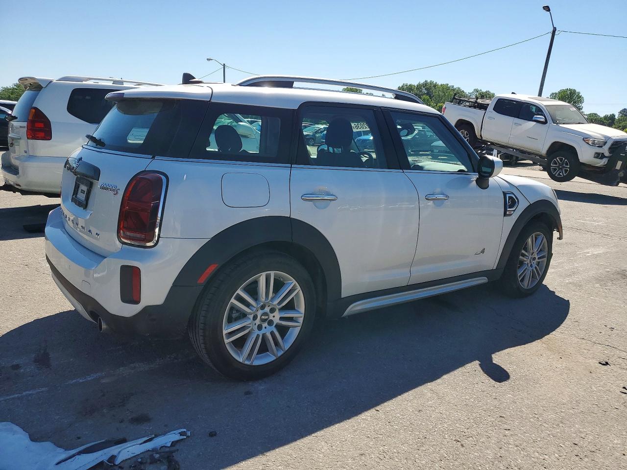 2024 Mini Cooper S Countryman All4 White vin: WMZ83BR02R3S20003