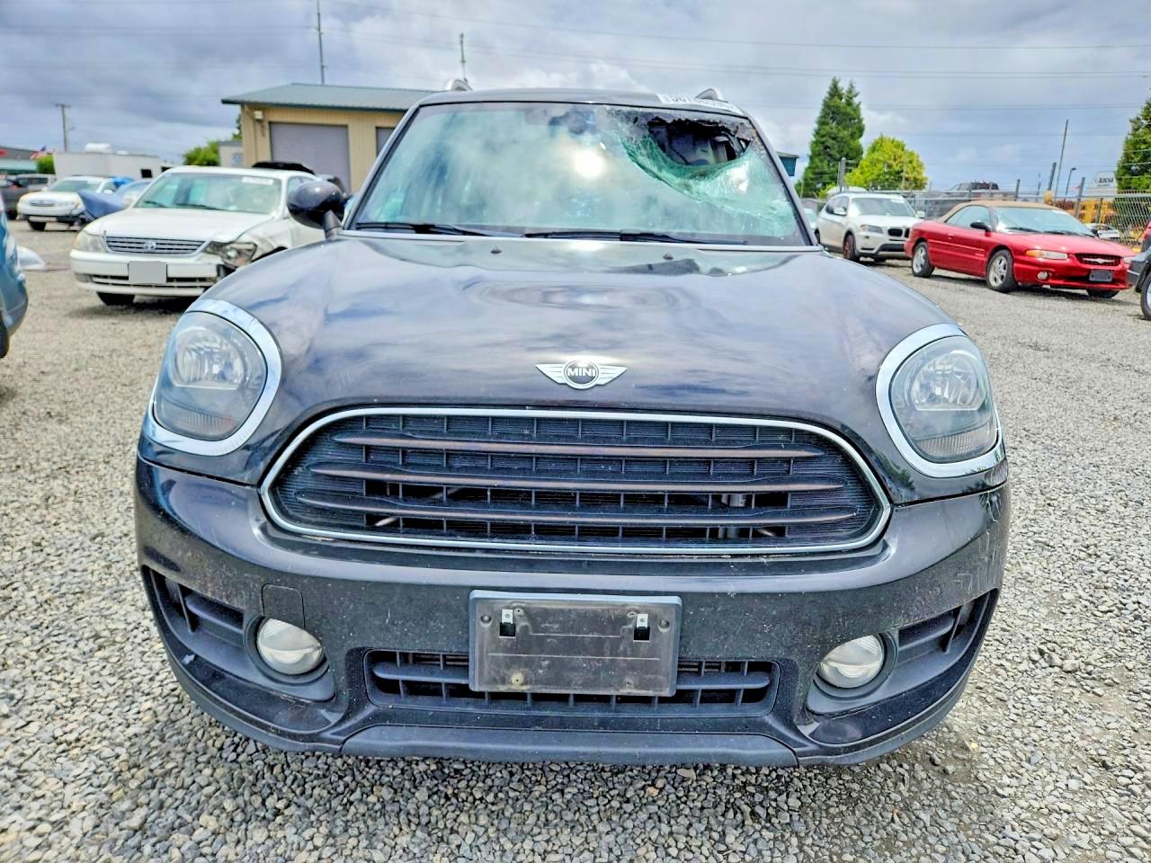 2018 Mini Cooper Countryman Black vin: WMZYS7C37J3F44302