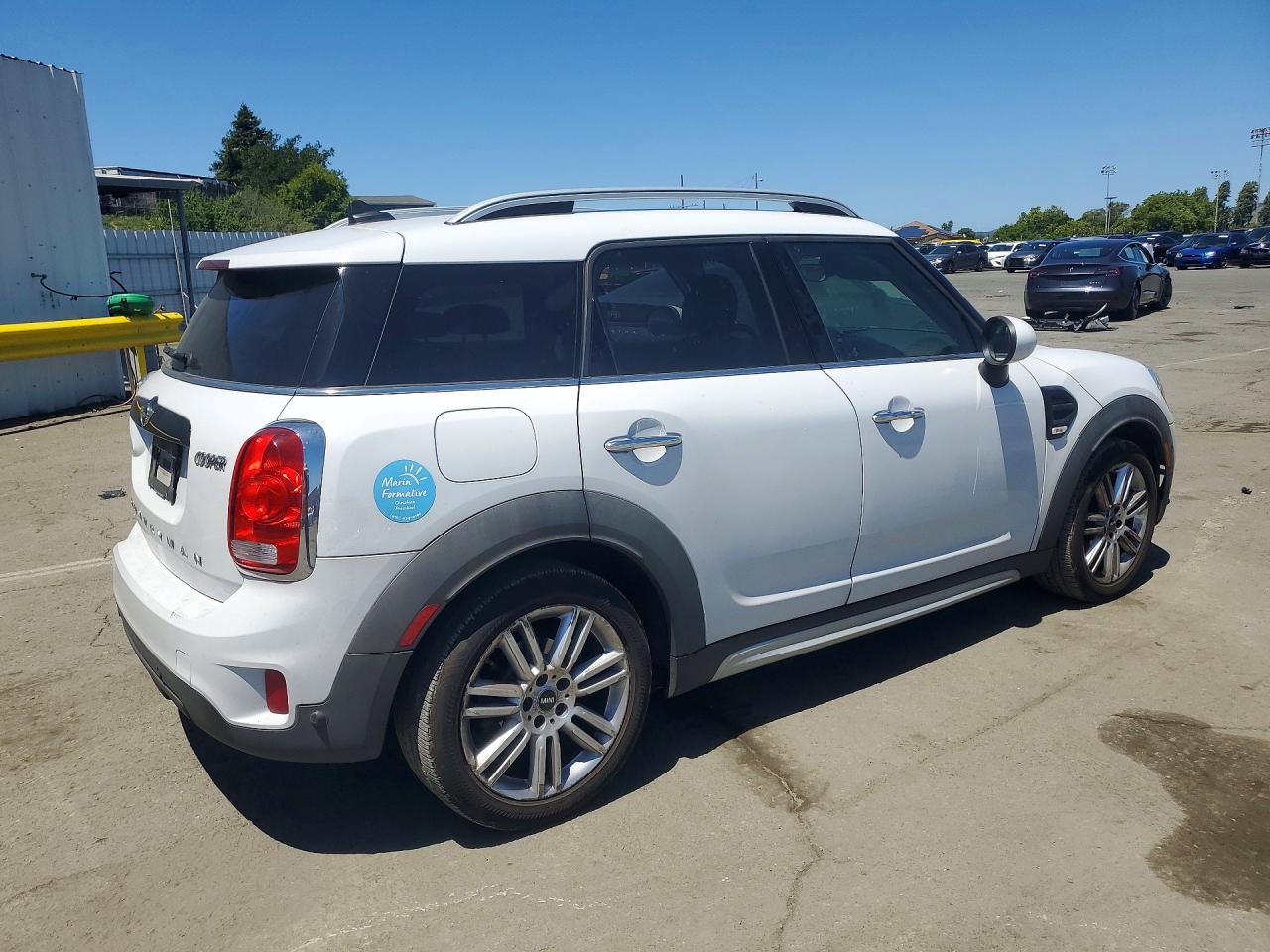 2018 Mini Cooper Countryman White vin: WMZYS7C3XJ3E08505