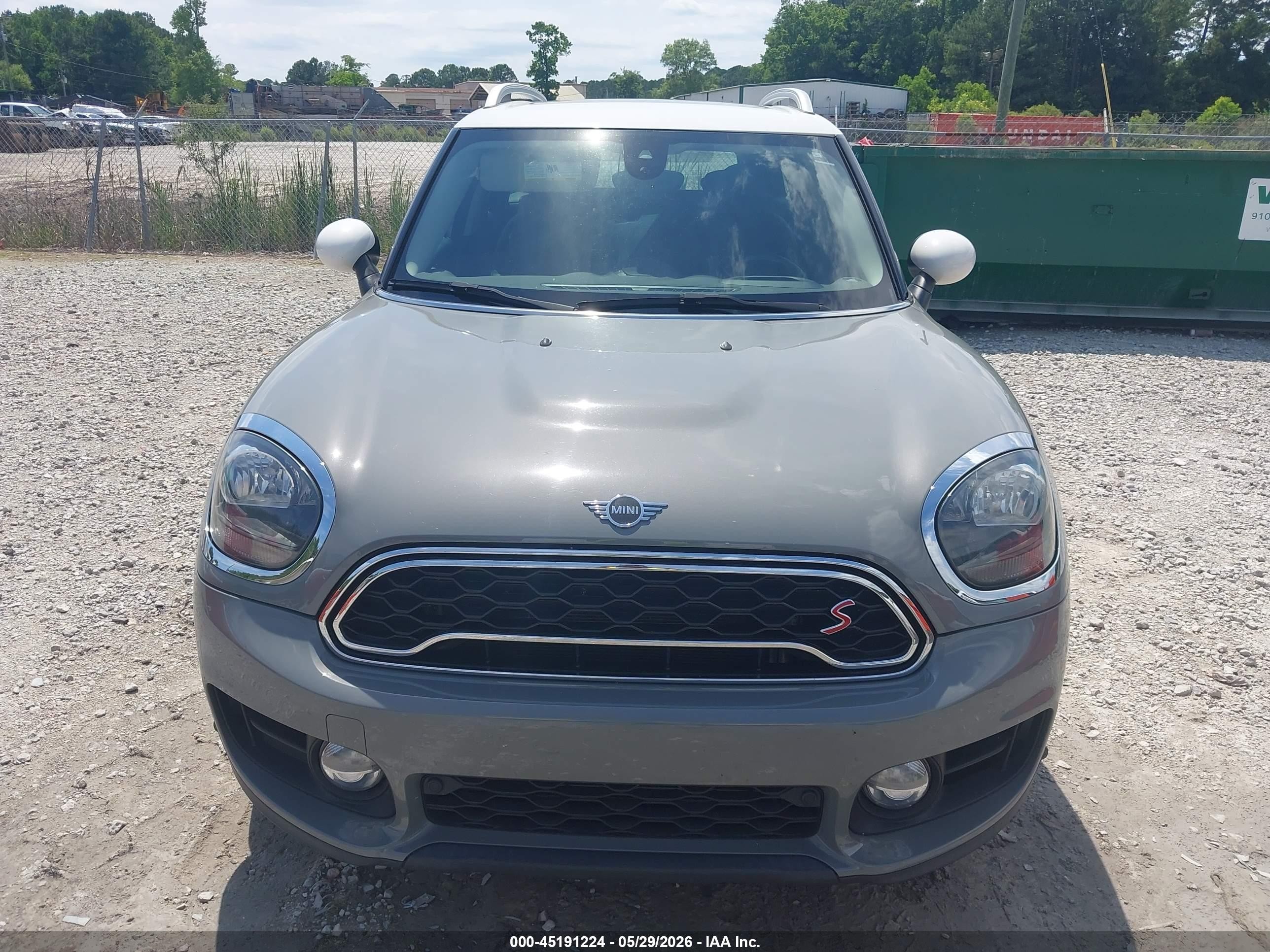2019 Mini Countryman Cooper S Gray vin: WMZYT3C54K3E94323