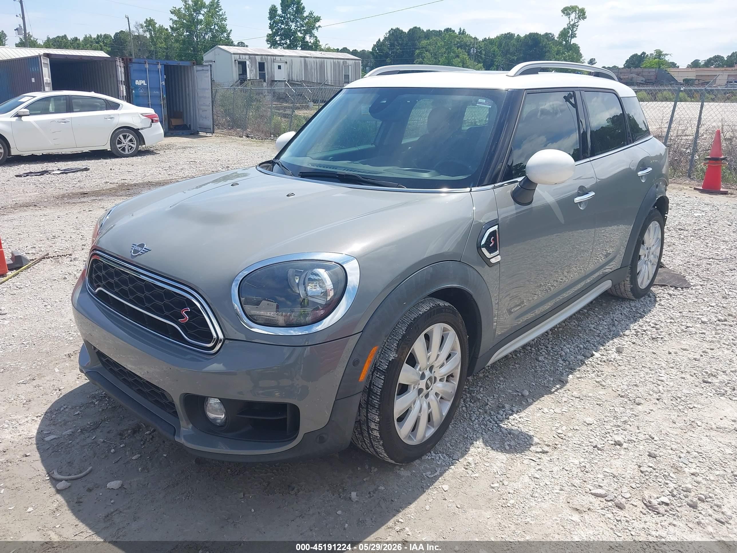 2019 Mini Countryman Cooper S Gray vin: WMZYT3C54K3E94323