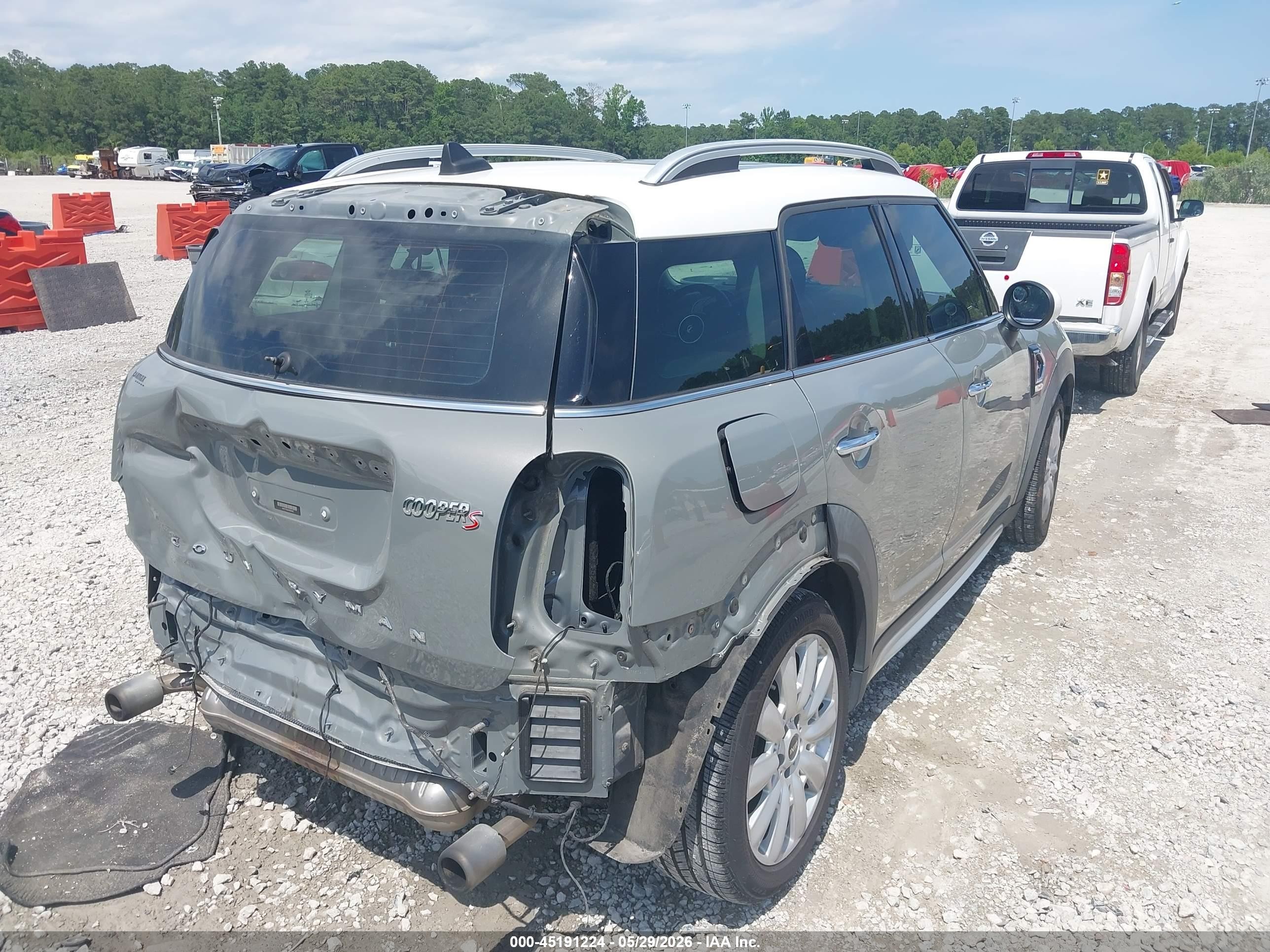 2019 Mini Countryman Cooper S Gray vin: WMZYT3C54K3E94323