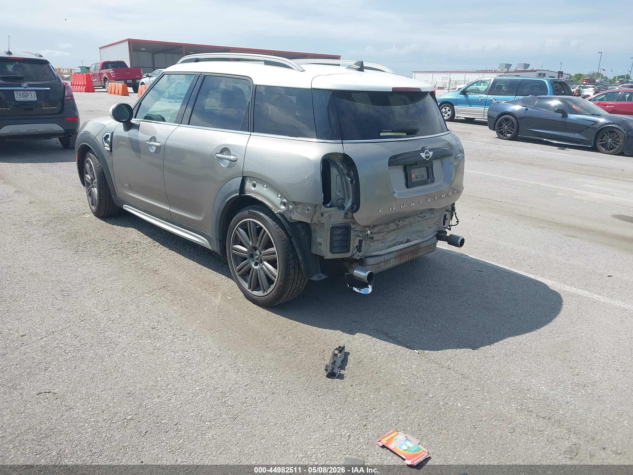 2018 Mini Countryman Cooper S Champagne vin: WMZYT5C33J3E62407