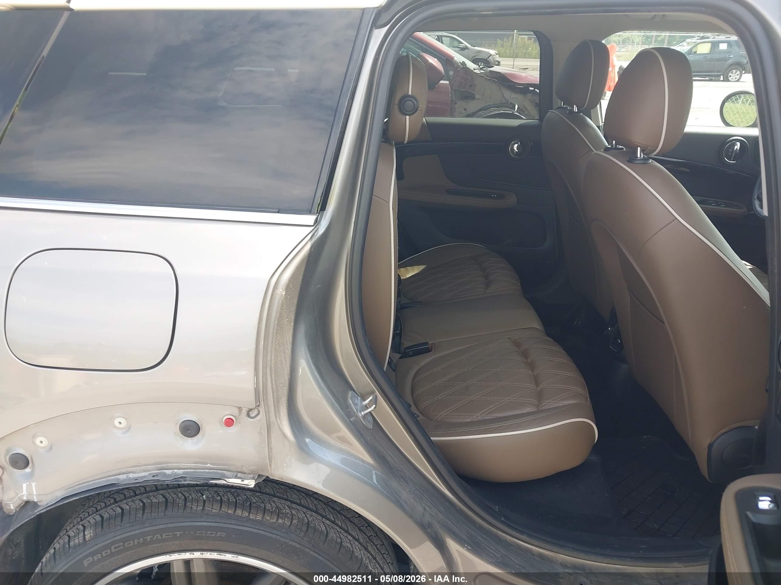 2018 Mini Countryman Cooper S Champagne vin: WMZYT5C33J3E62407