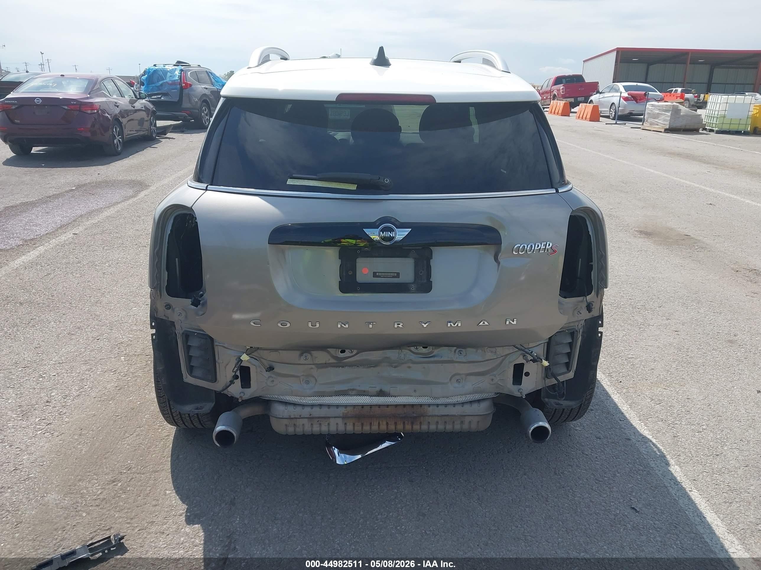 2018 Mini Countryman Cooper S Champagne vin: WMZYT5C33J3E62407