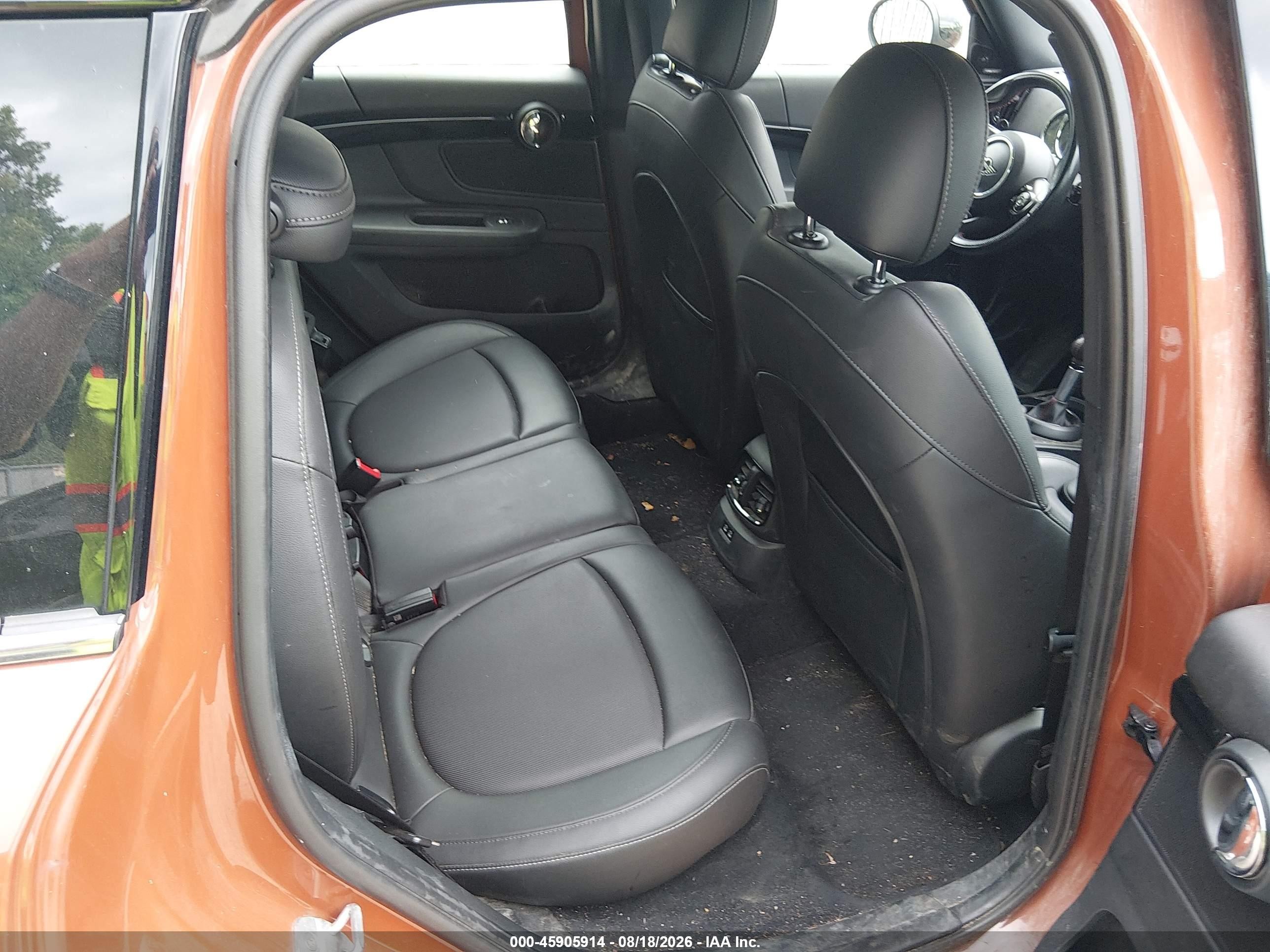 2019 Mini Countryman Cooper S Brown vin: WMZYT5C51K3G92305