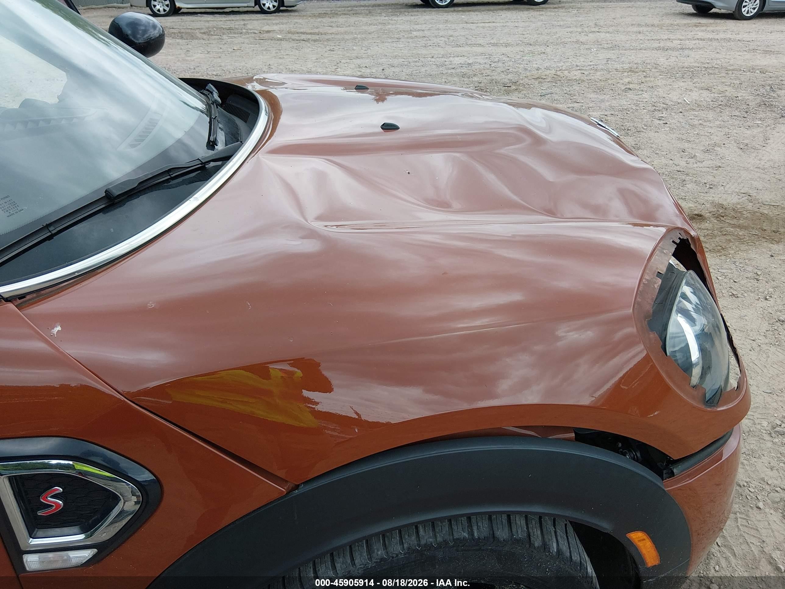2019 Mini Countryman Cooper S Brown vin: WMZYT5C51K3G92305
